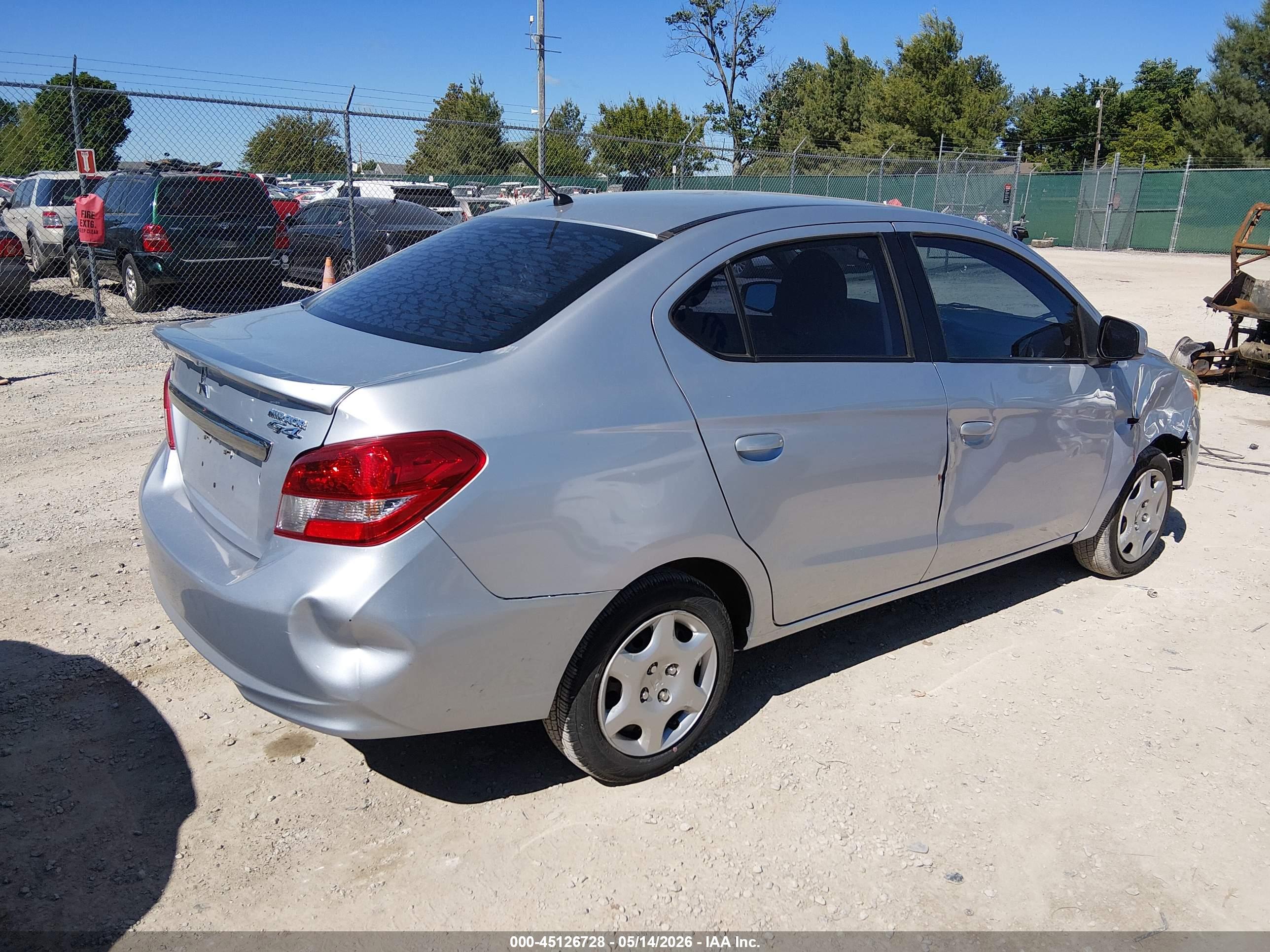 MITSUBISHI MIRAGE image 4
