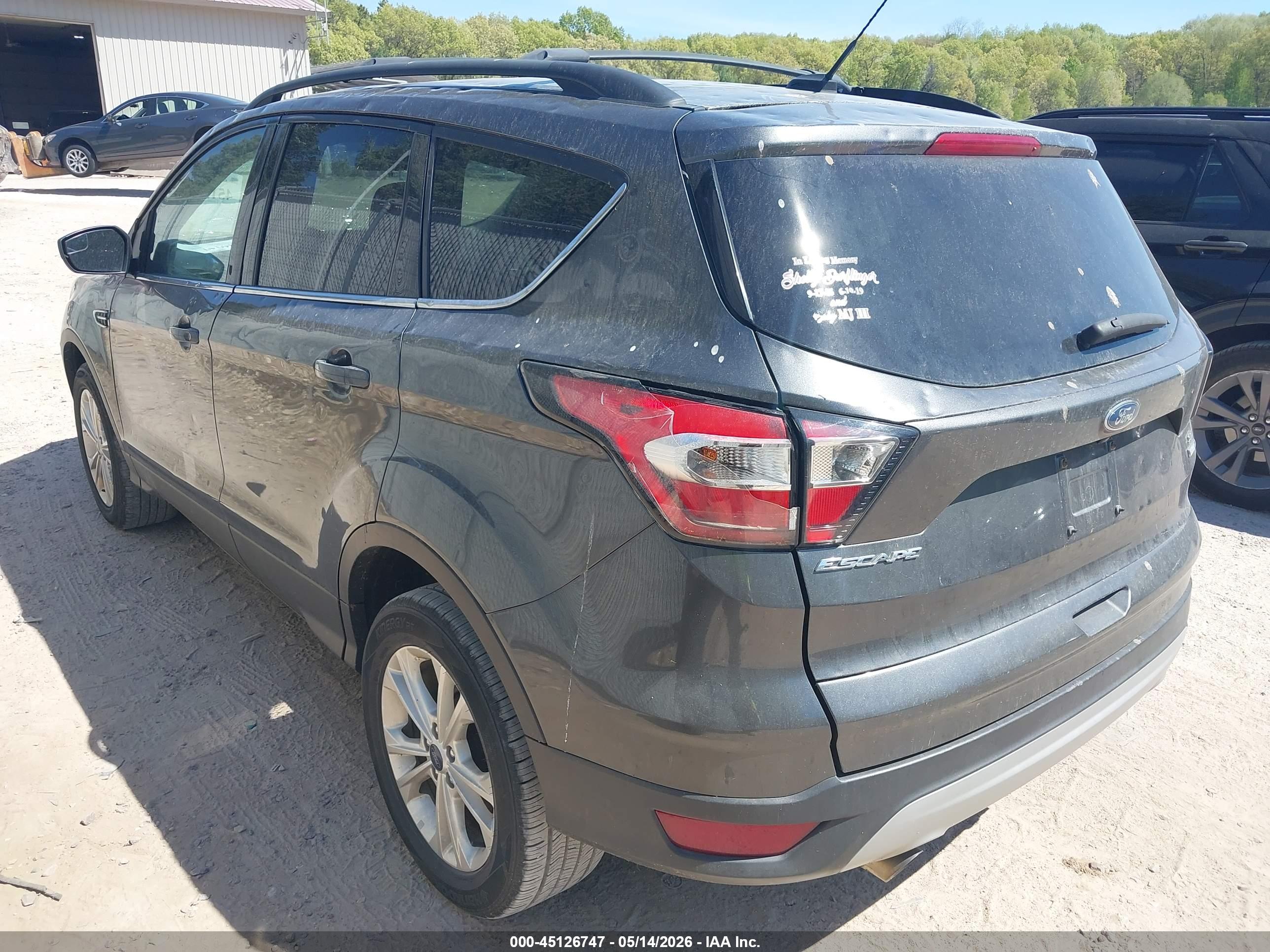 FORD ESCAPE image 3