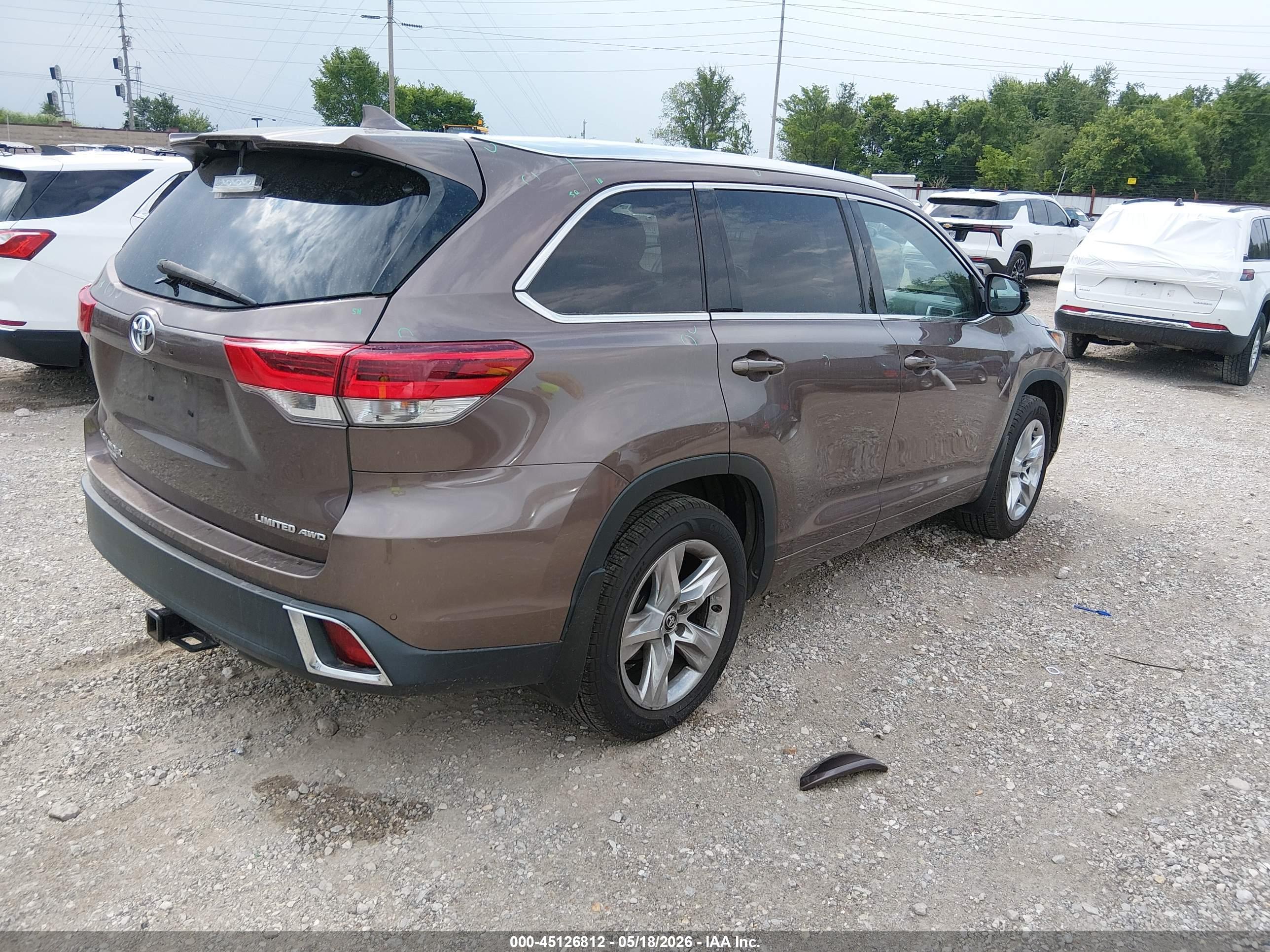 TOYOTA HIGHLANDER image 4