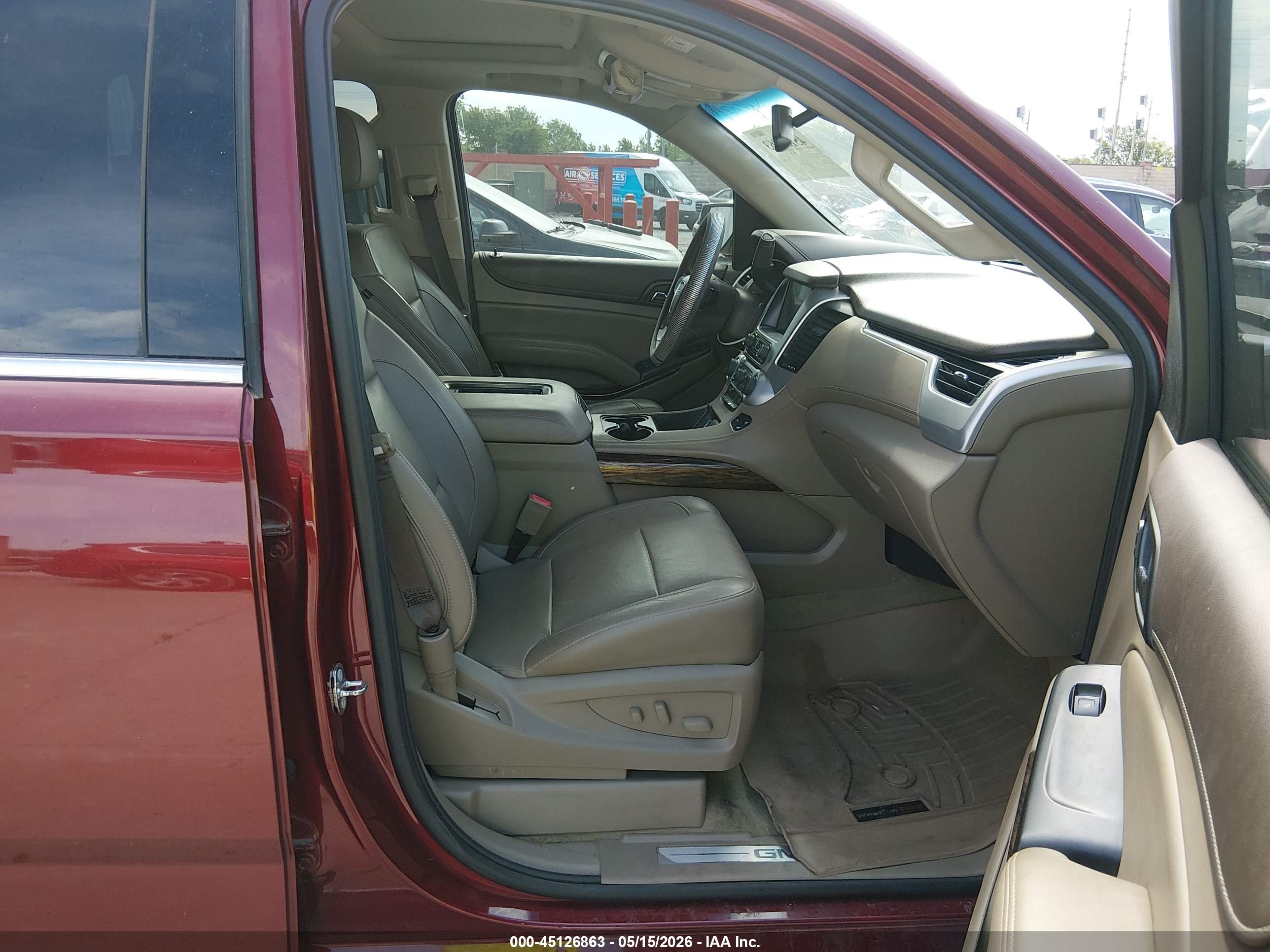 GMC YUKON image 5