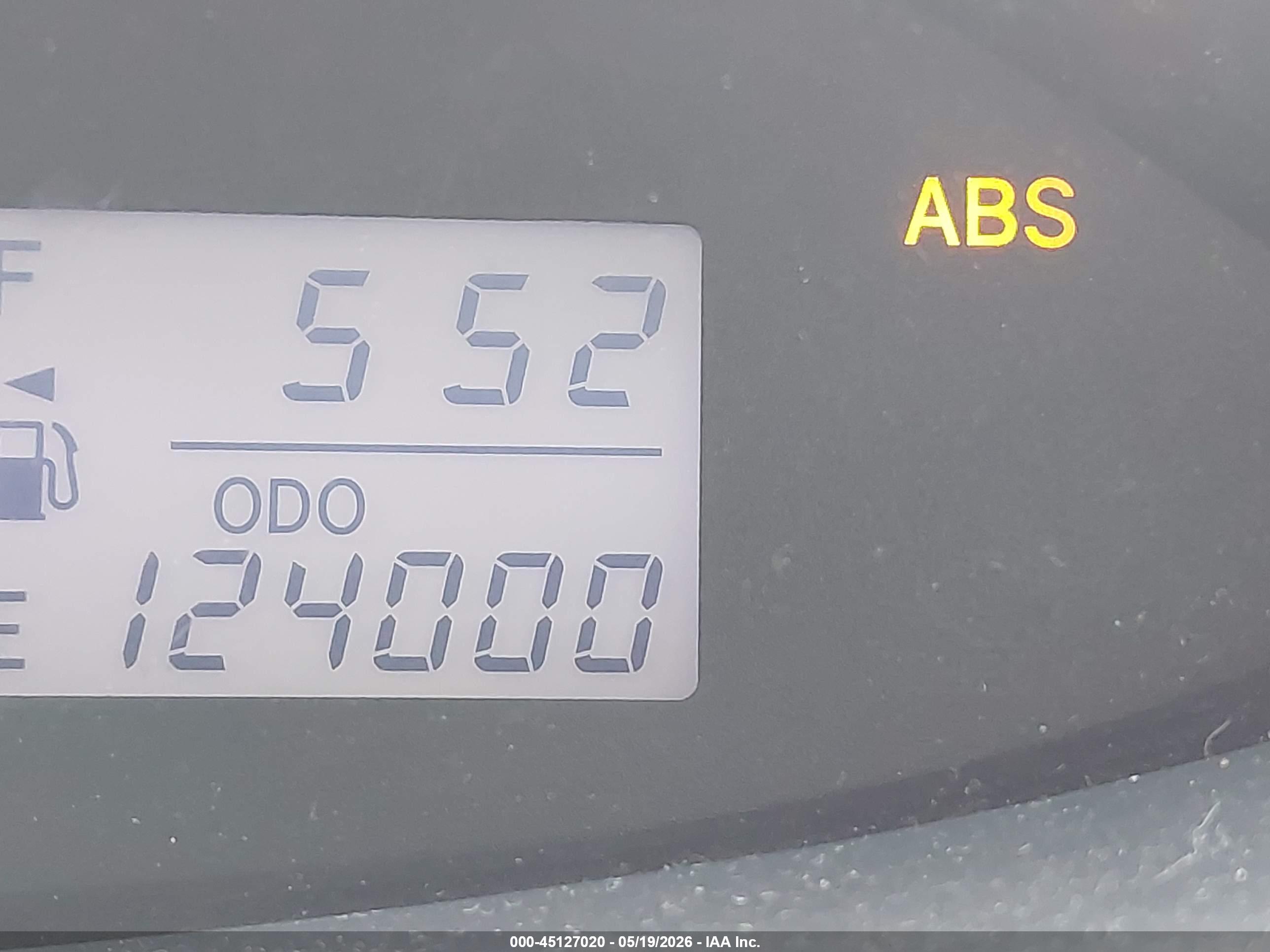 TOYOTA YARIS image 7