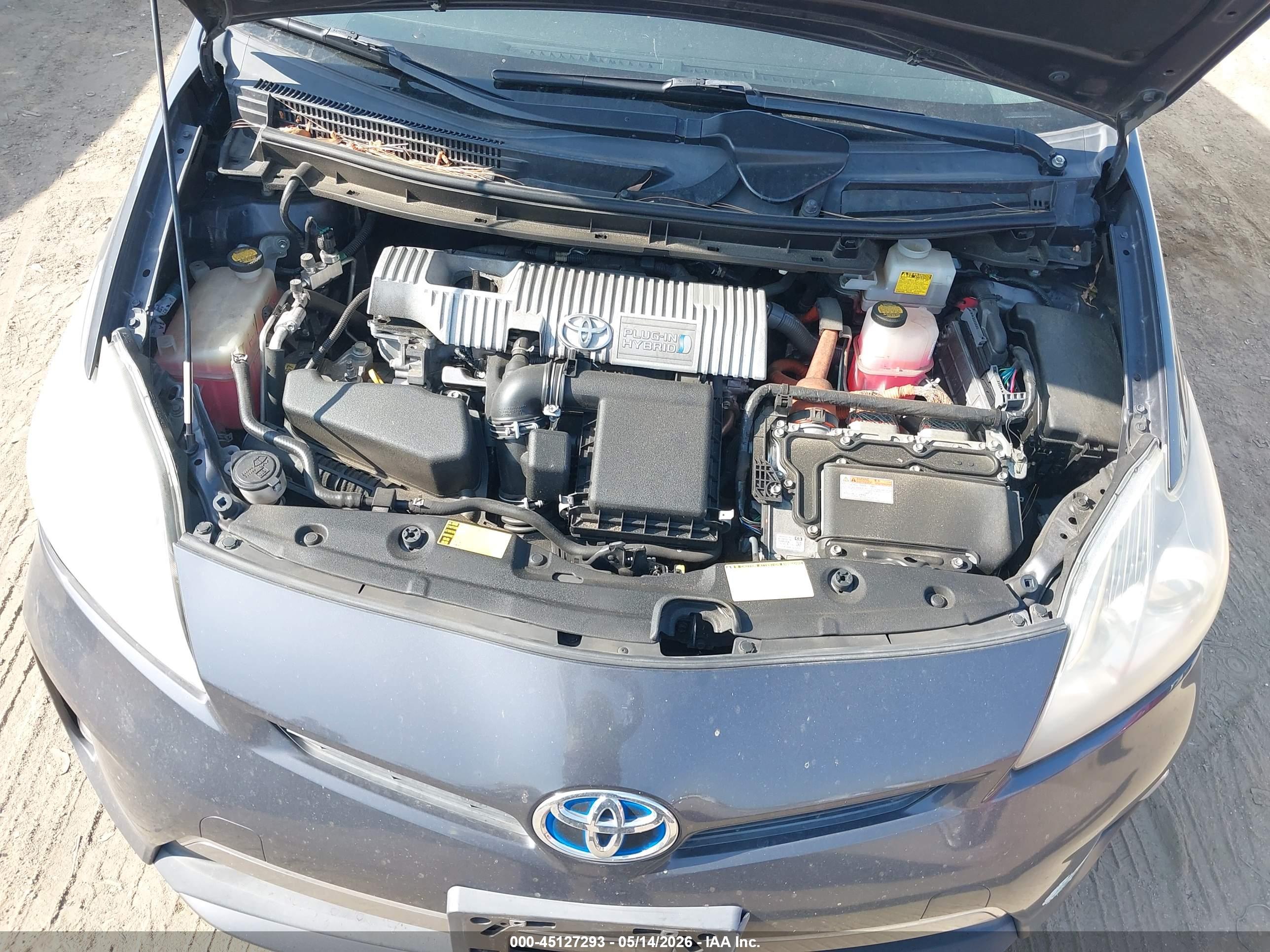 TOYOTA PRIUS image 10