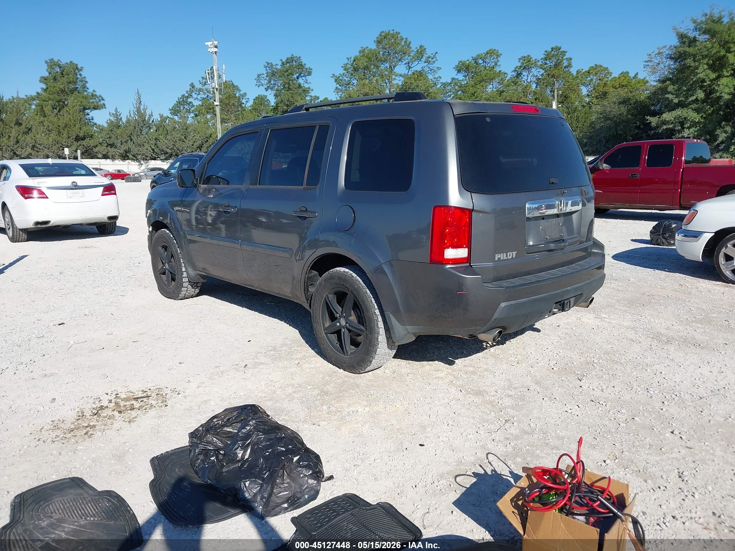 HONDA PILOT image 3