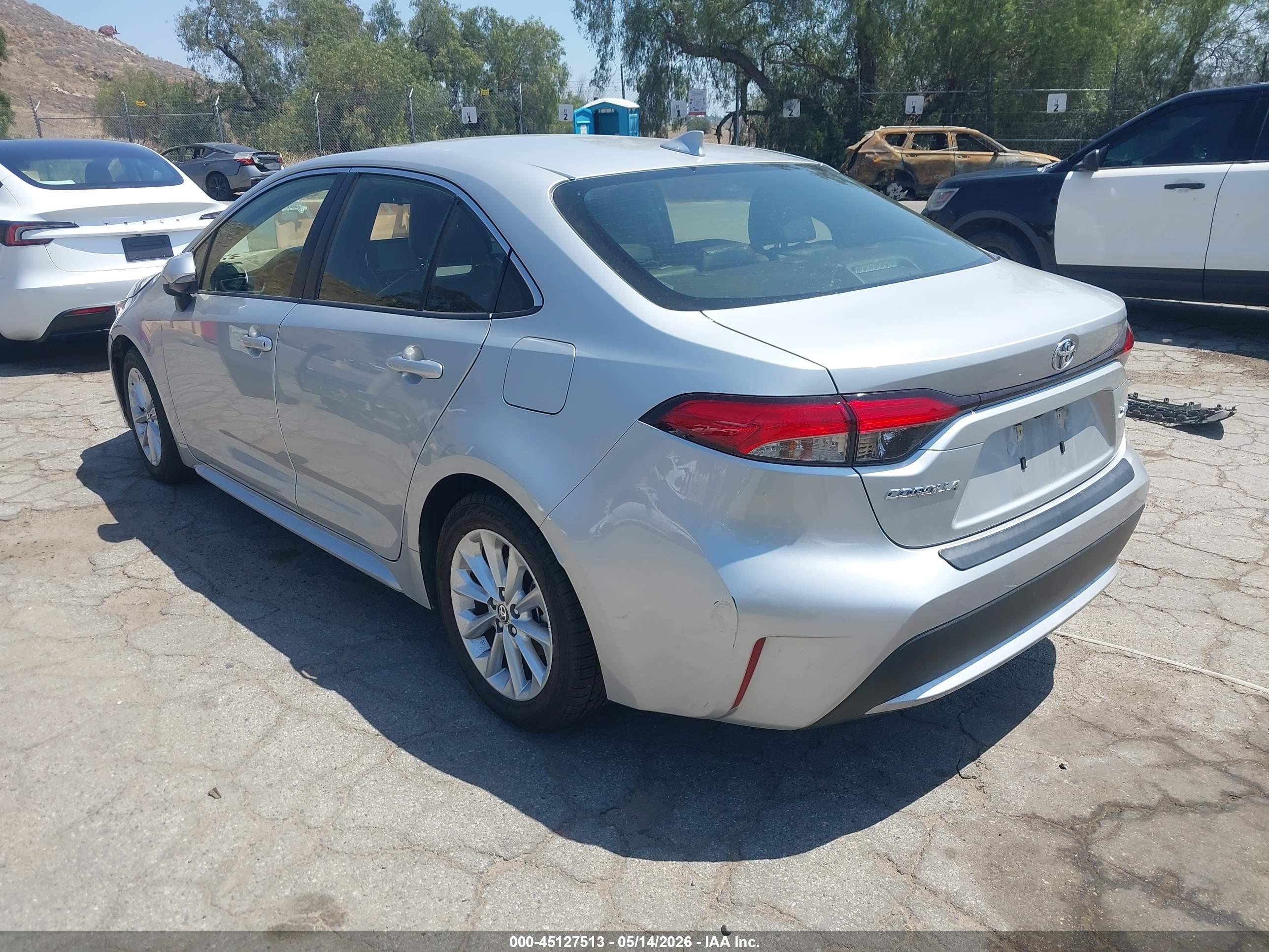 TOYOTA COROLLA image 3