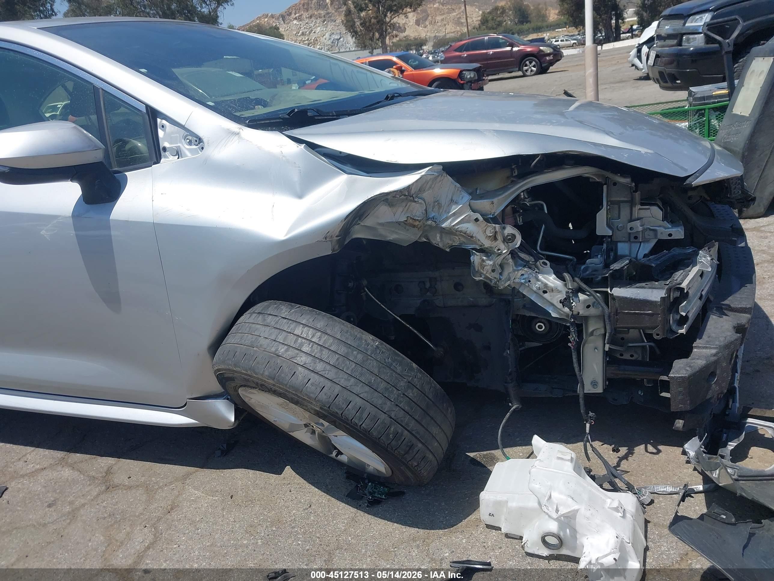 TOYOTA COROLLA image 6