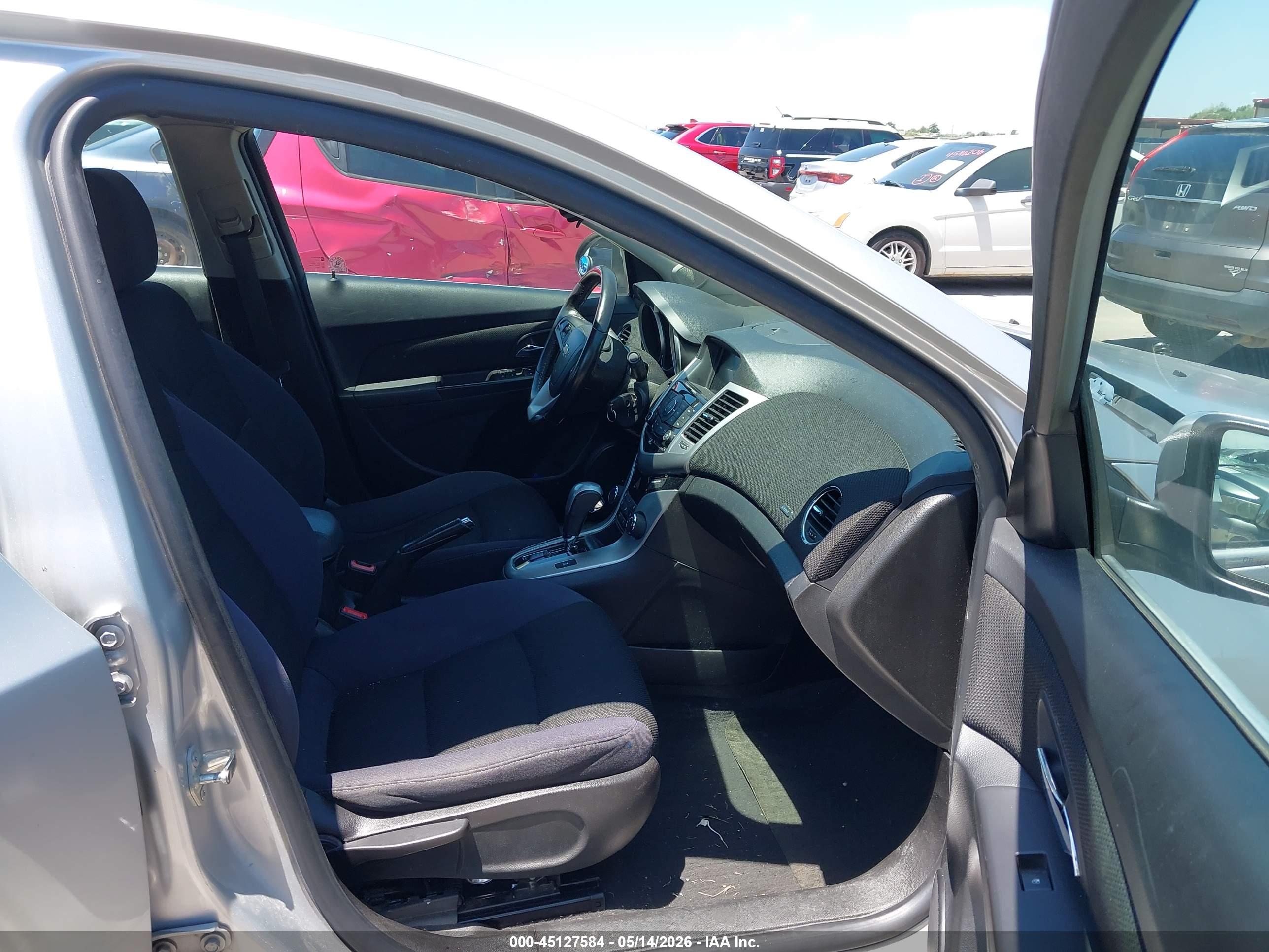 CHEVROLET CRUZE image 5