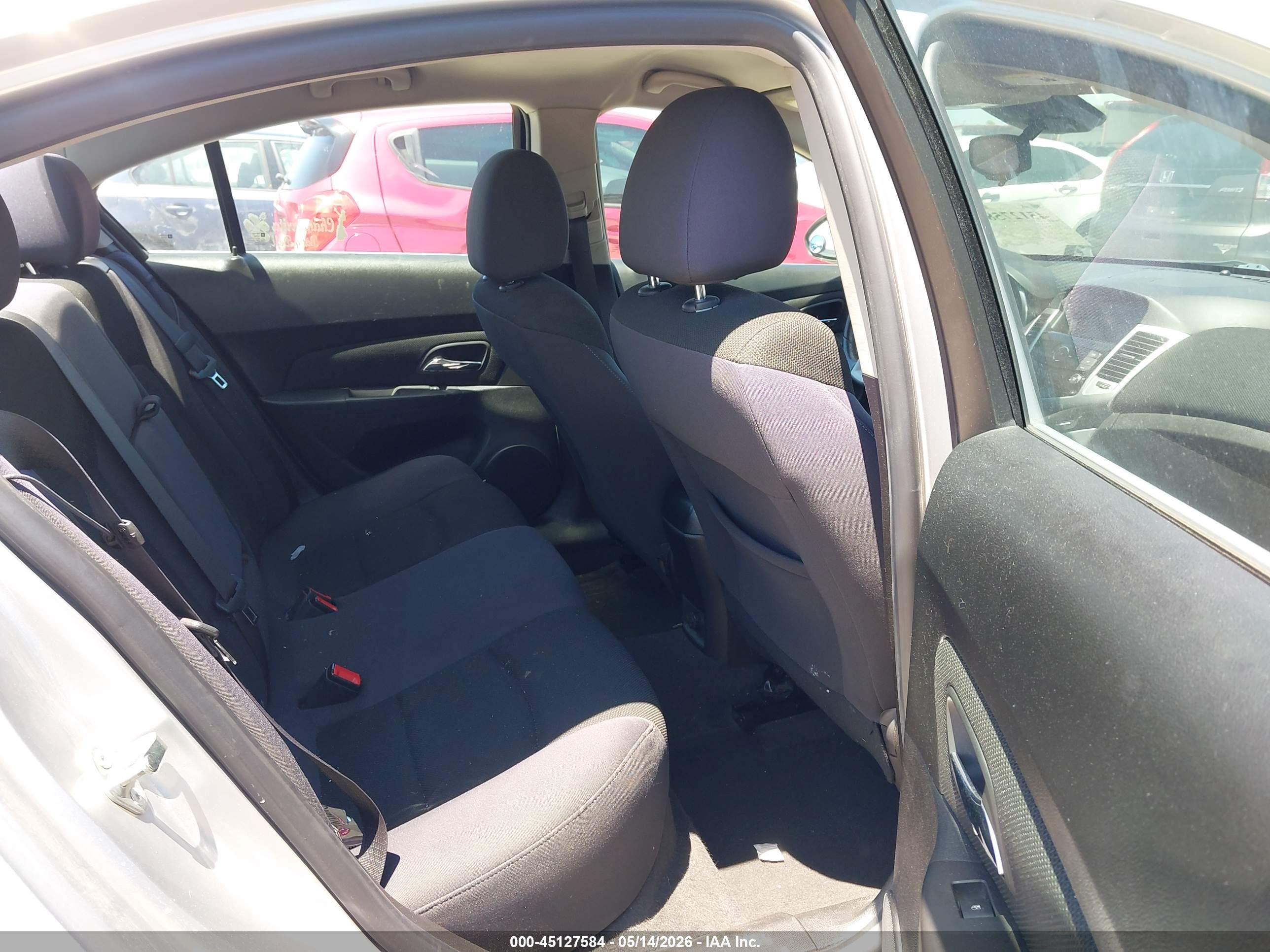CHEVROLET CRUZE image 8