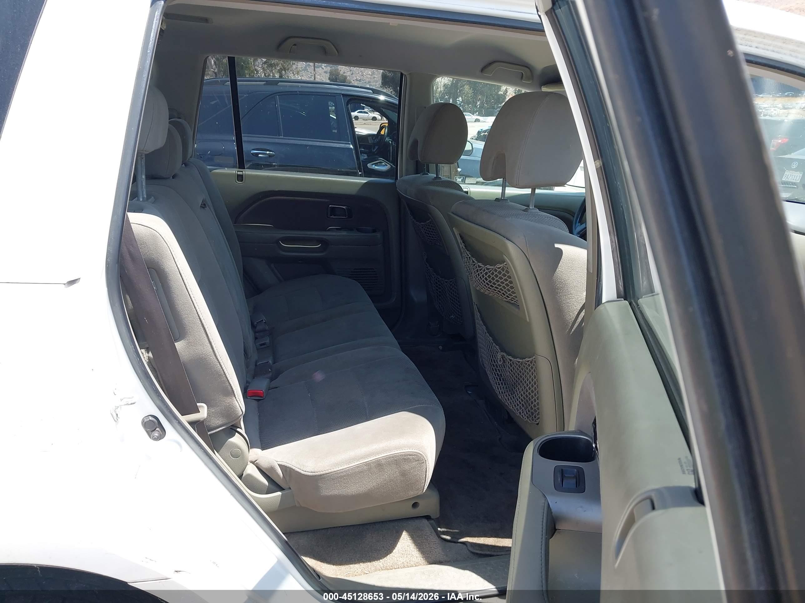 HONDA PILOT image 8