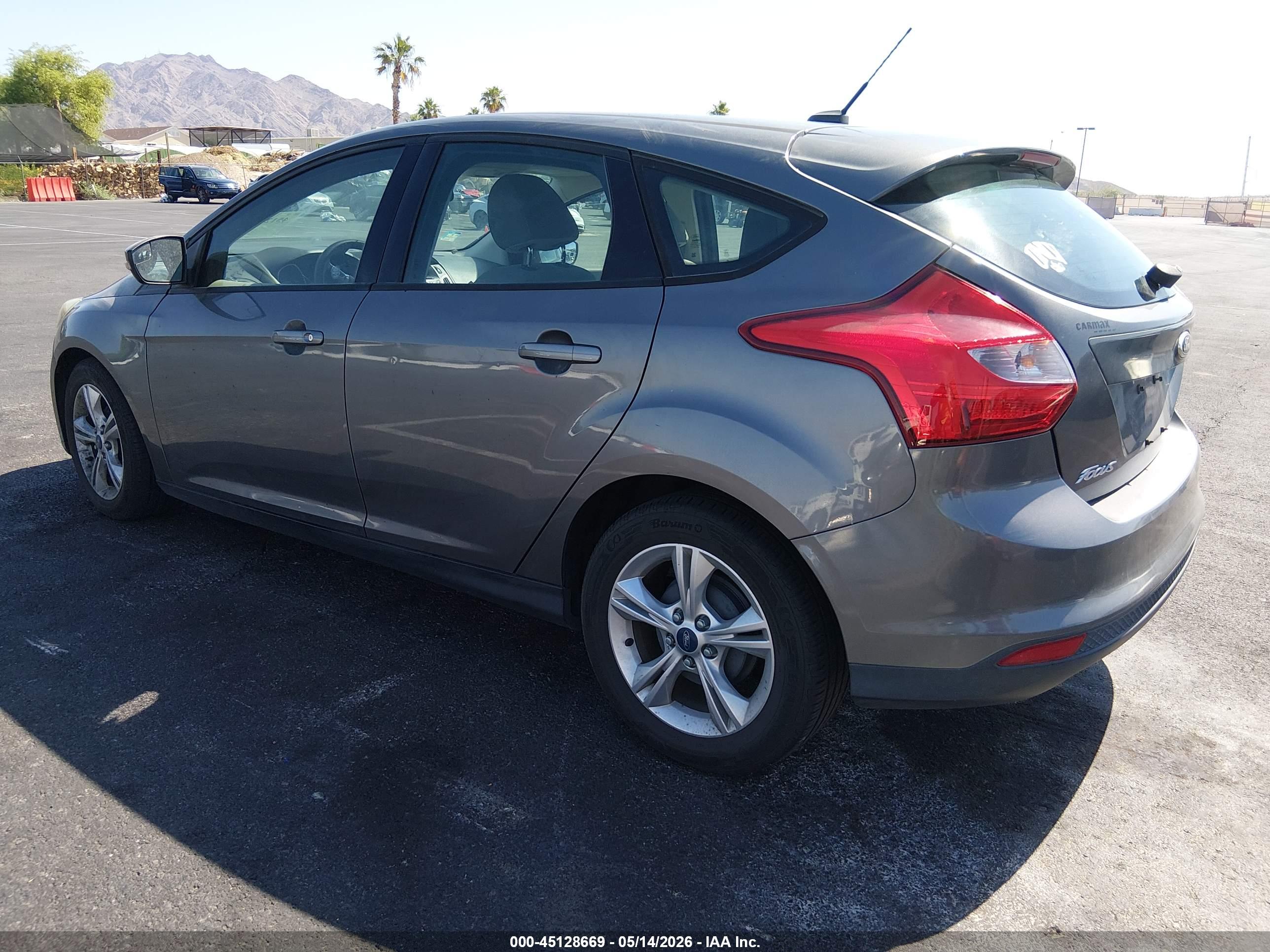 FORD FOCUS image 3