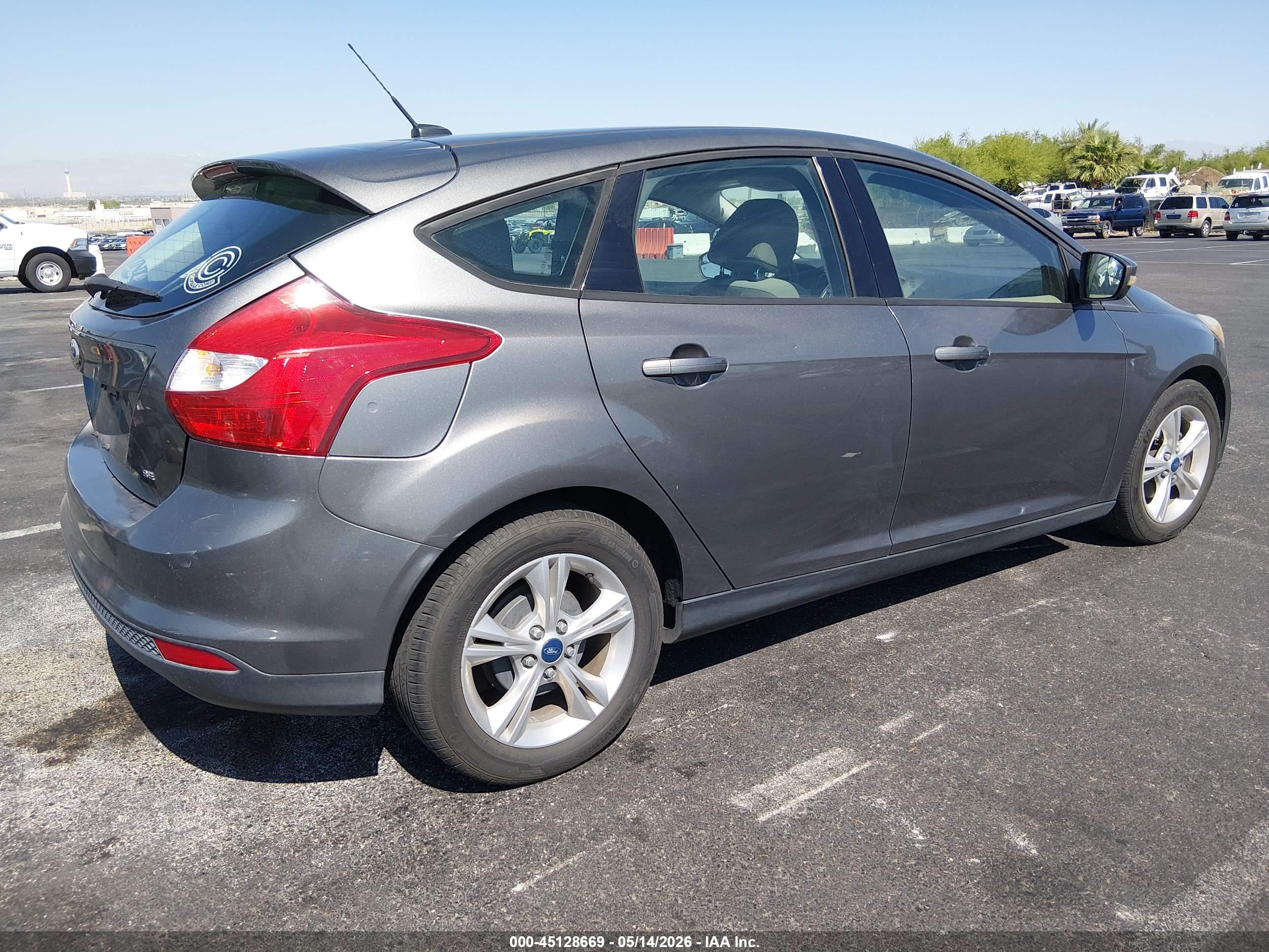 FORD FOCUS image 4