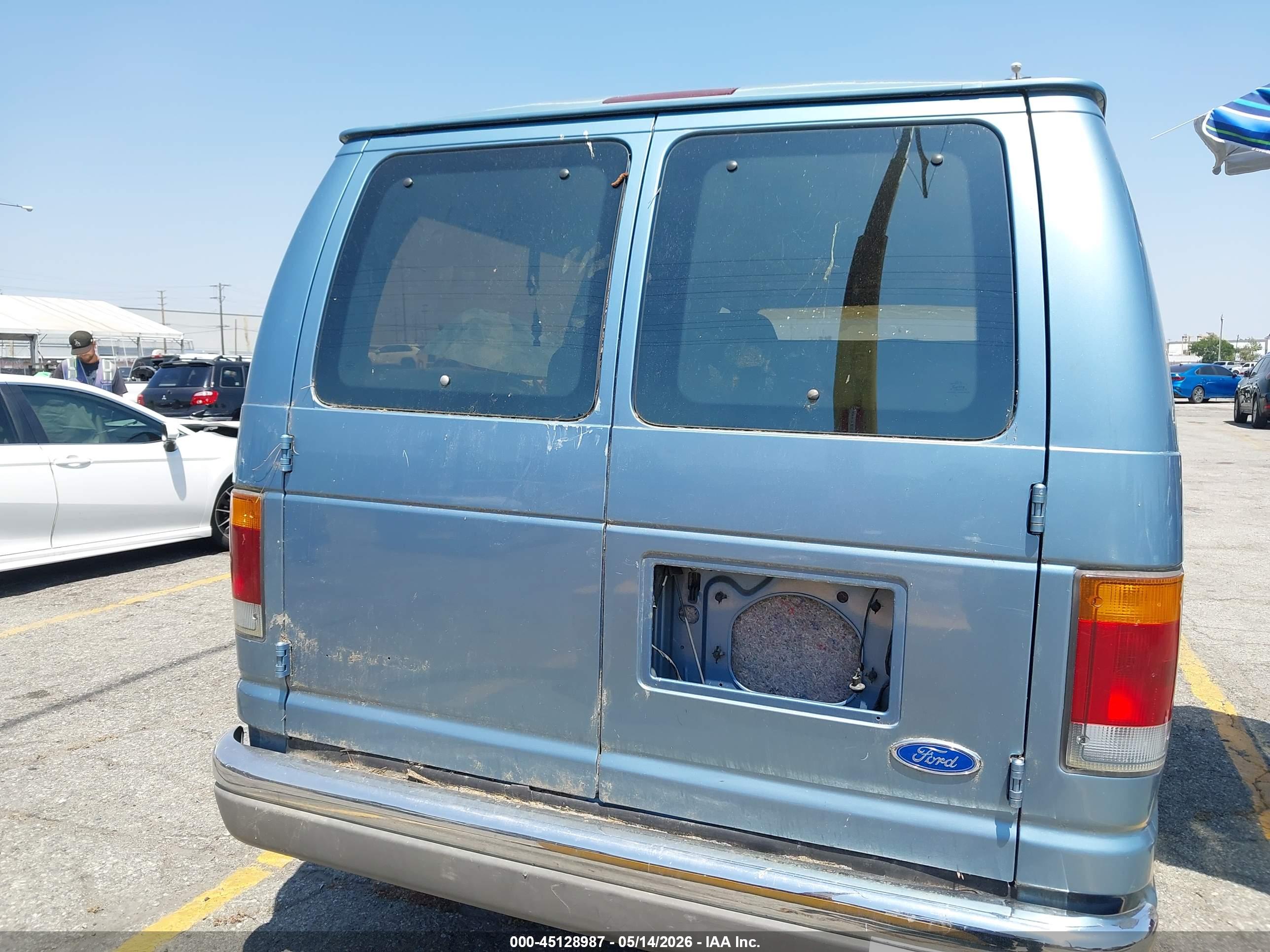 FORD ECONOLINE image 6