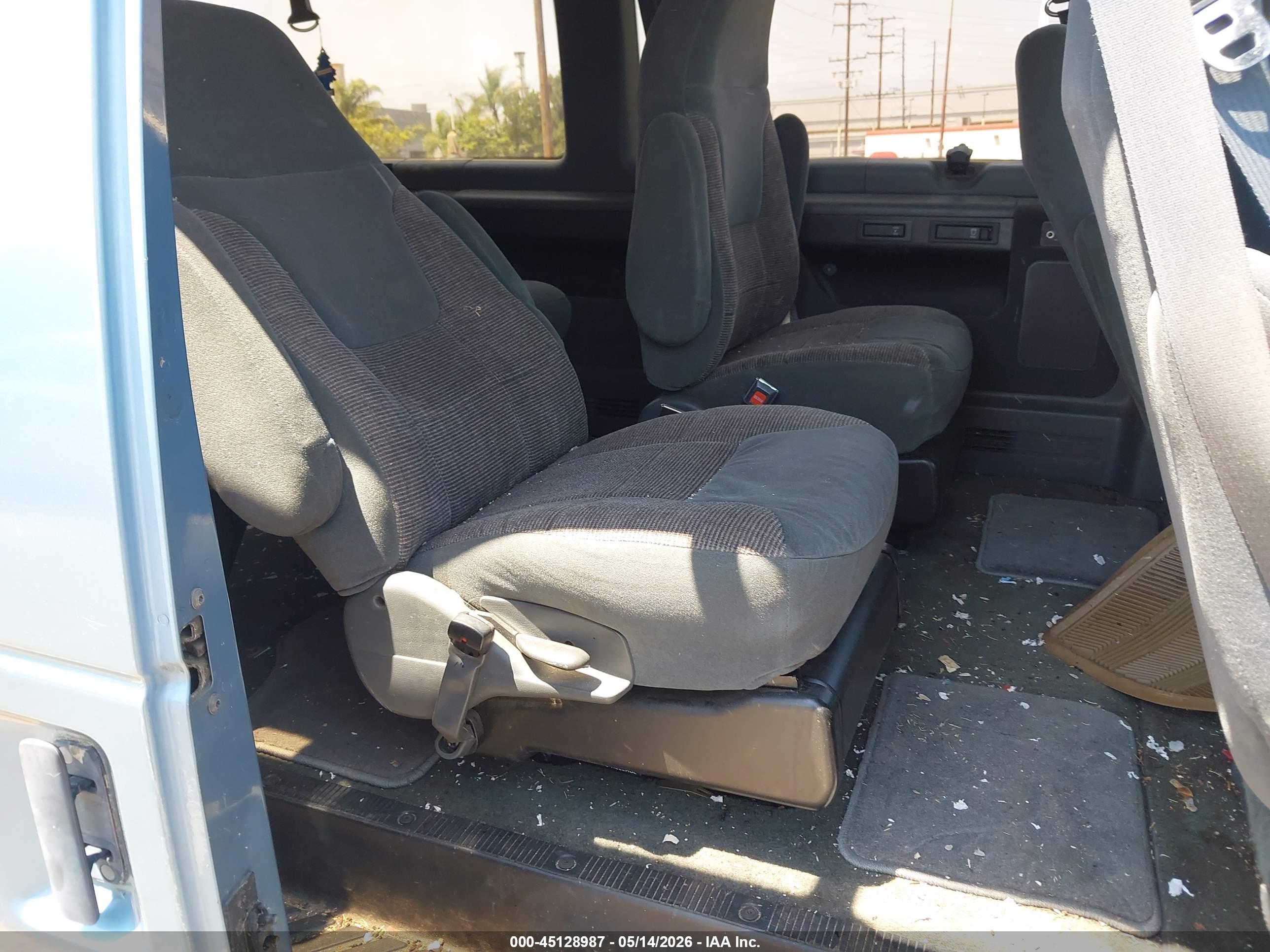 FORD ECONOLINE image 8