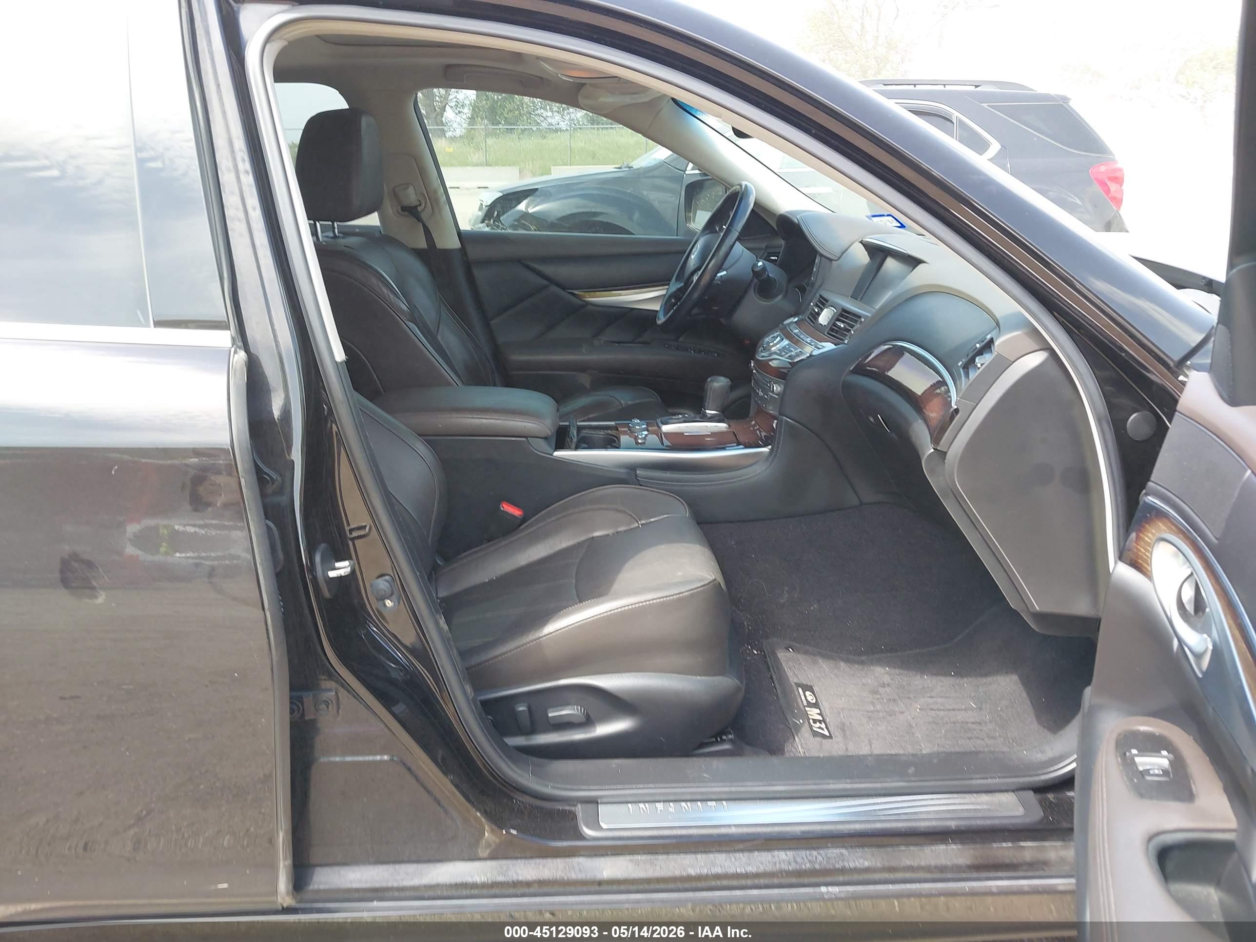 INFINITI M37 image 5