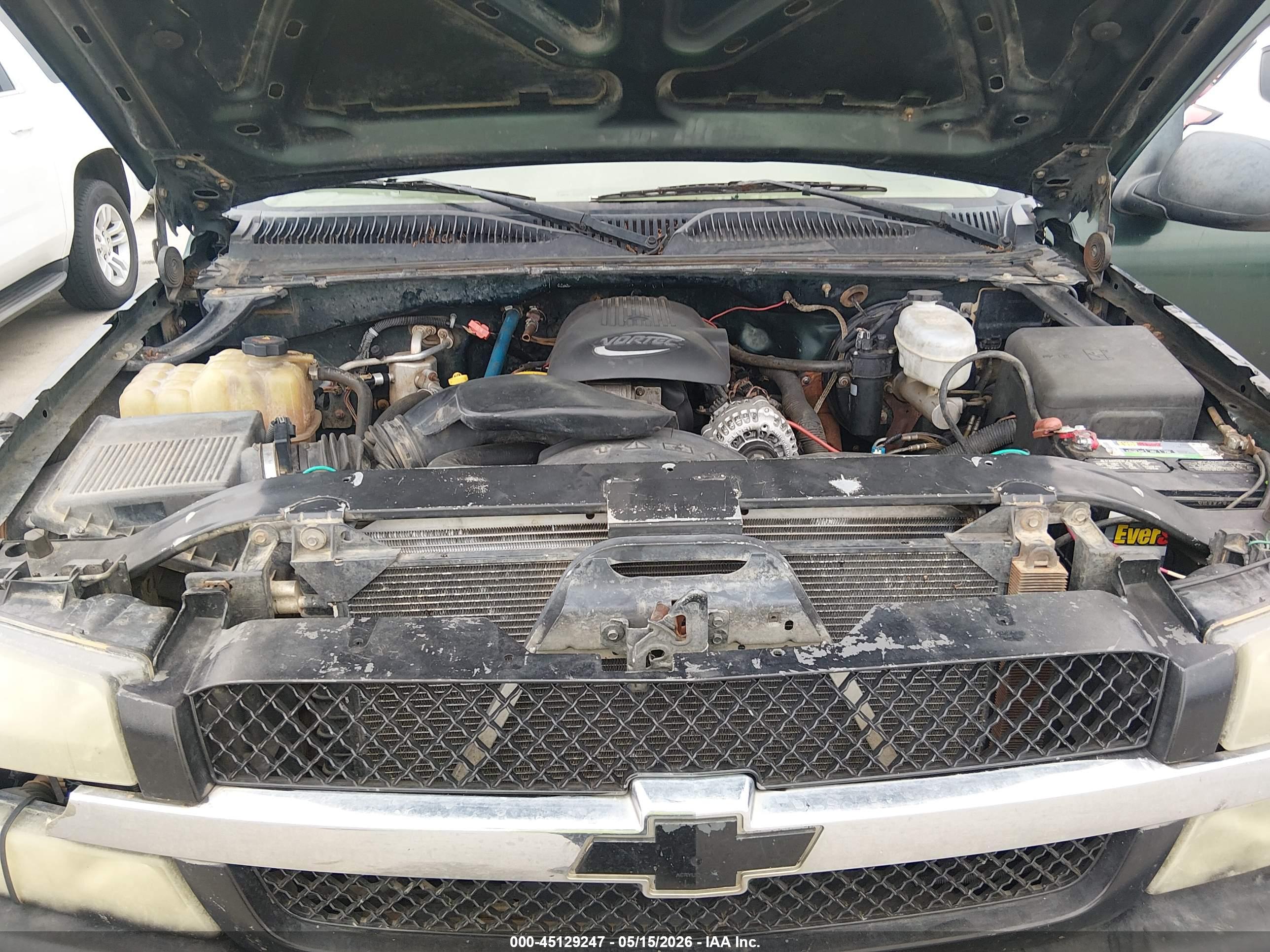 CHEVROLET SILVERADO image 10
