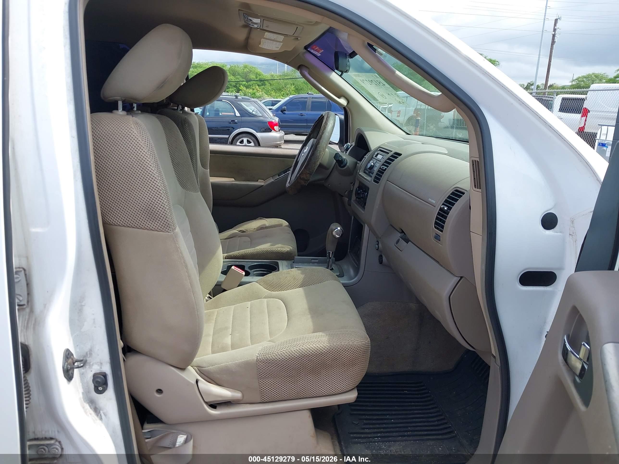 NISSAN PATHFINDER image 5