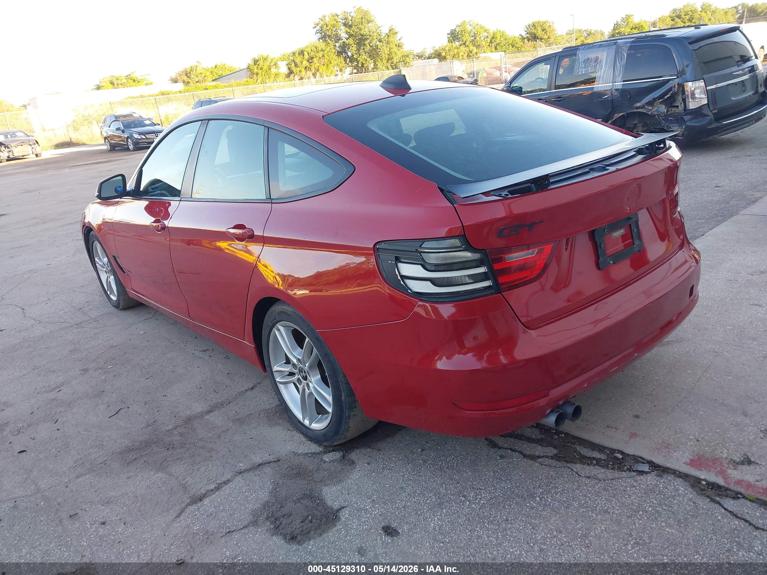 BMW 328I image 3