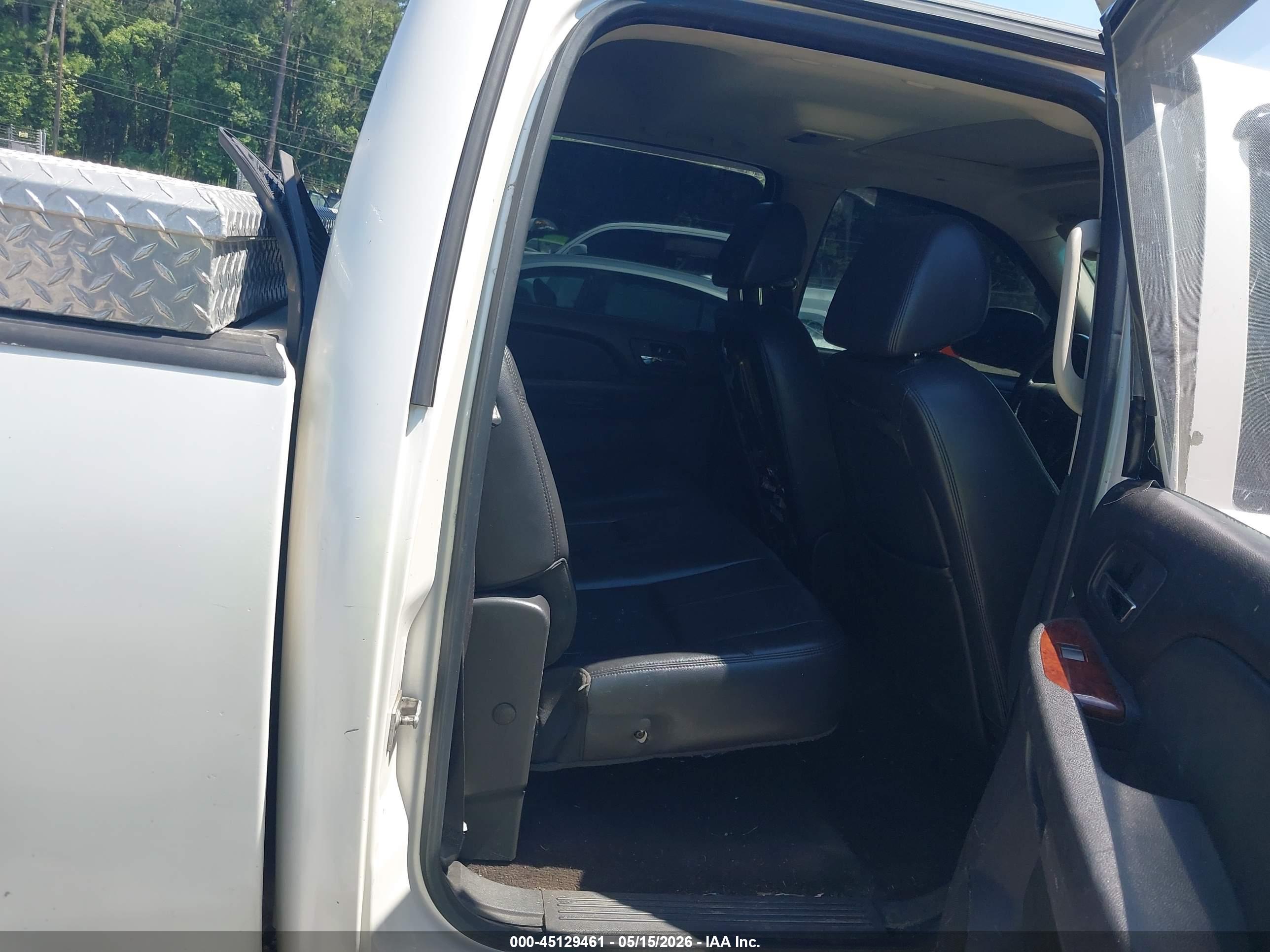 GMC SIERRA image 8