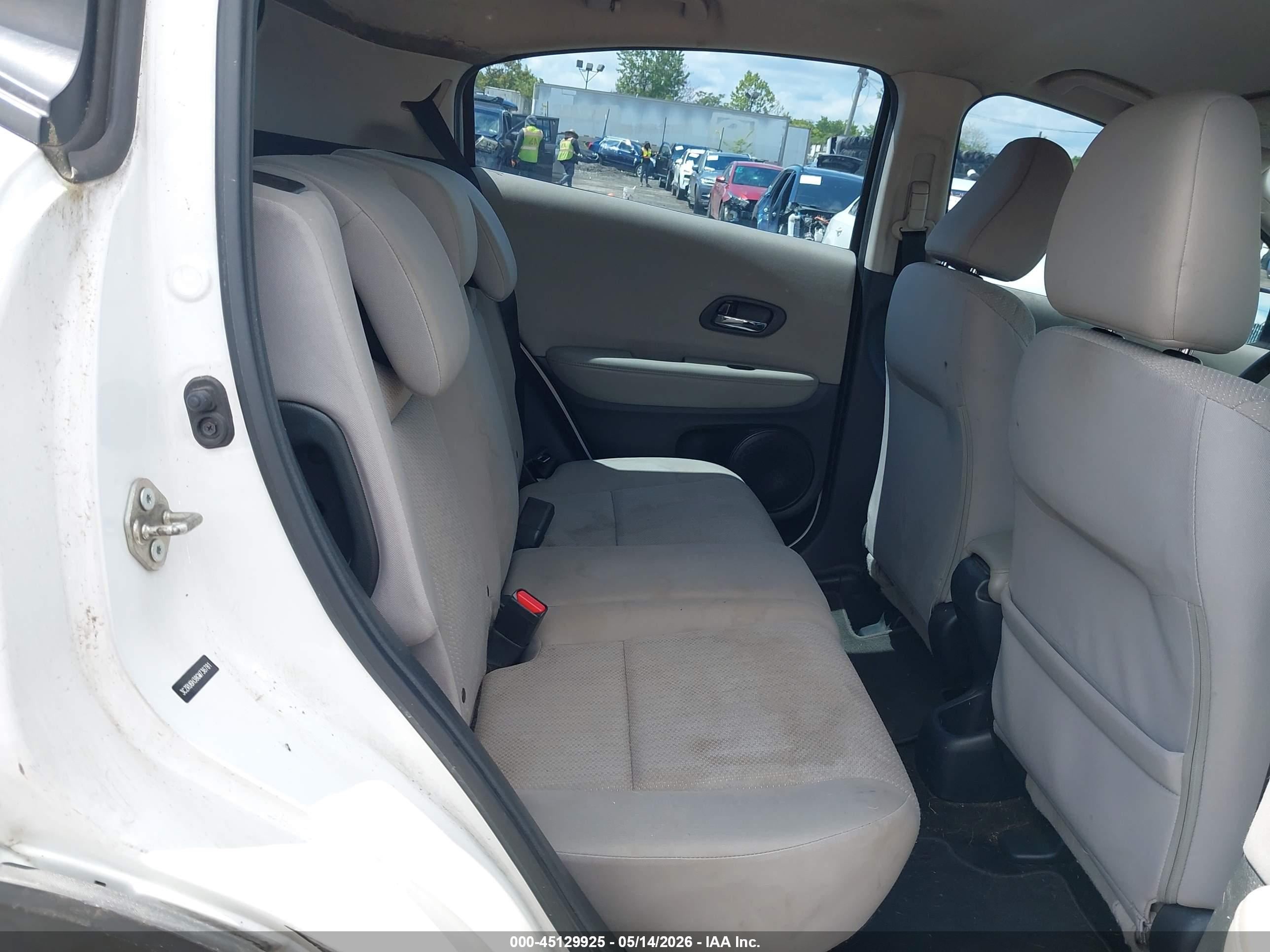 HONDA HR-V image 8
