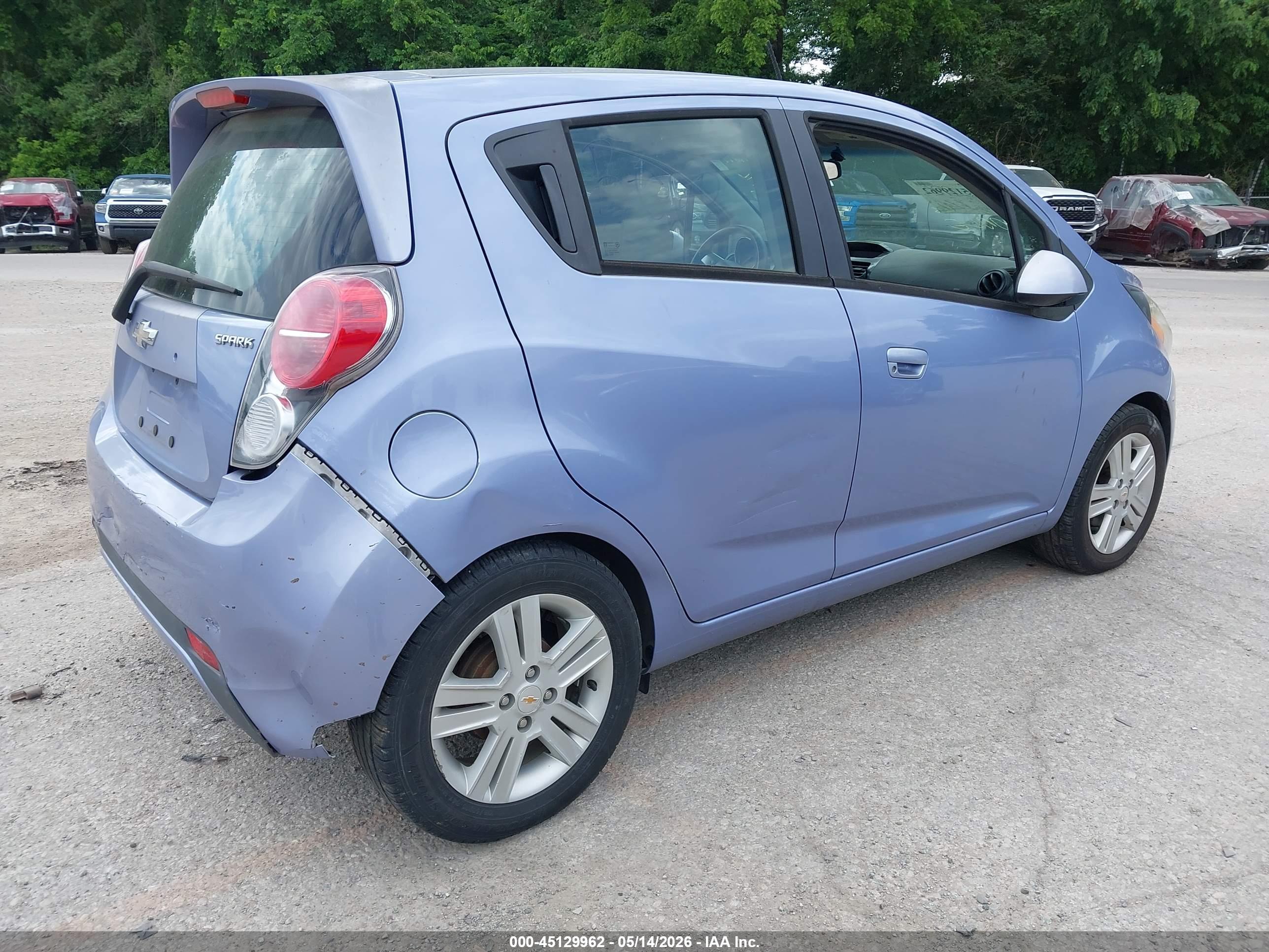CHEVROLET SPARK image 4