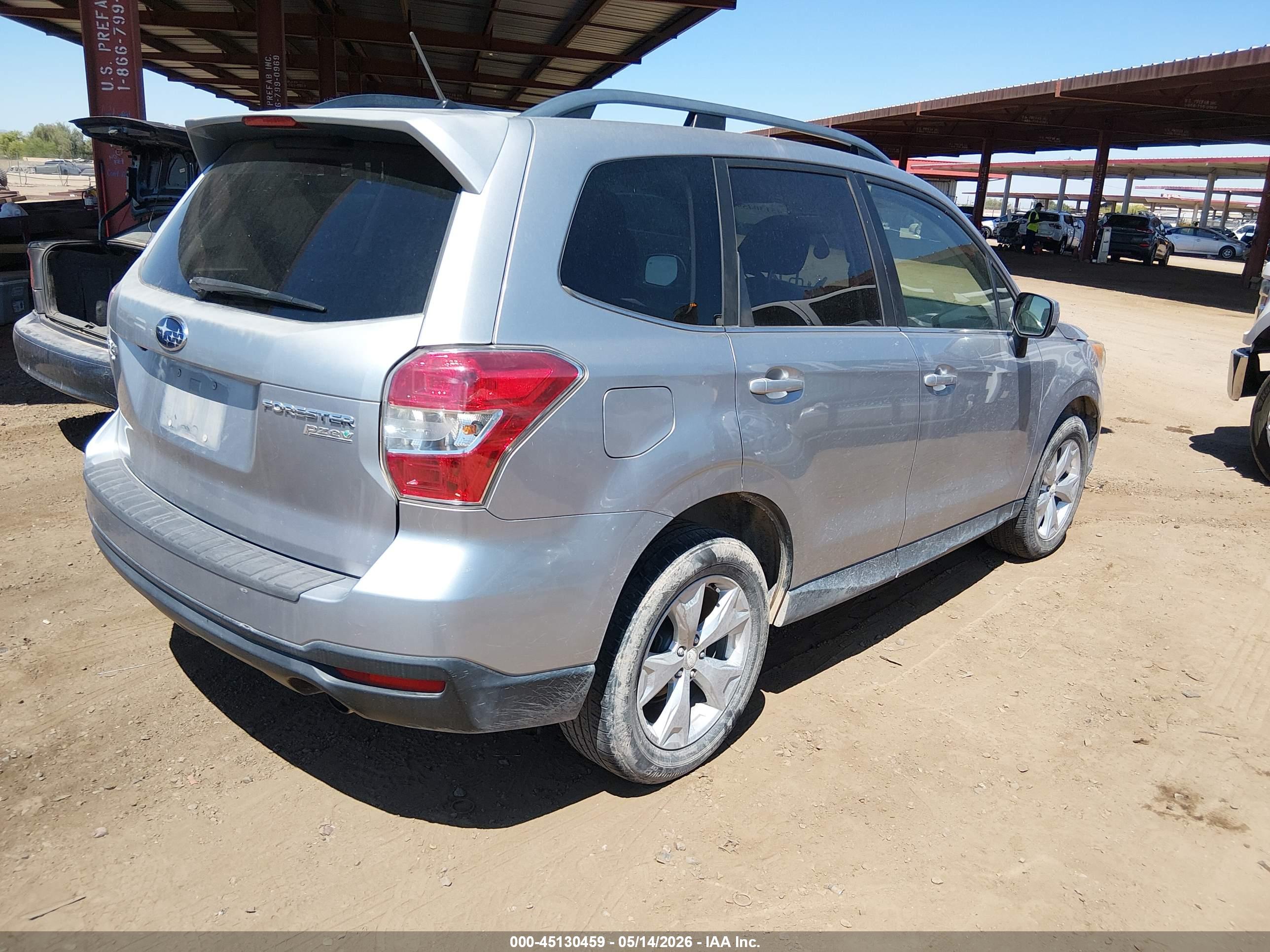 SUBARU FORESTER image 4