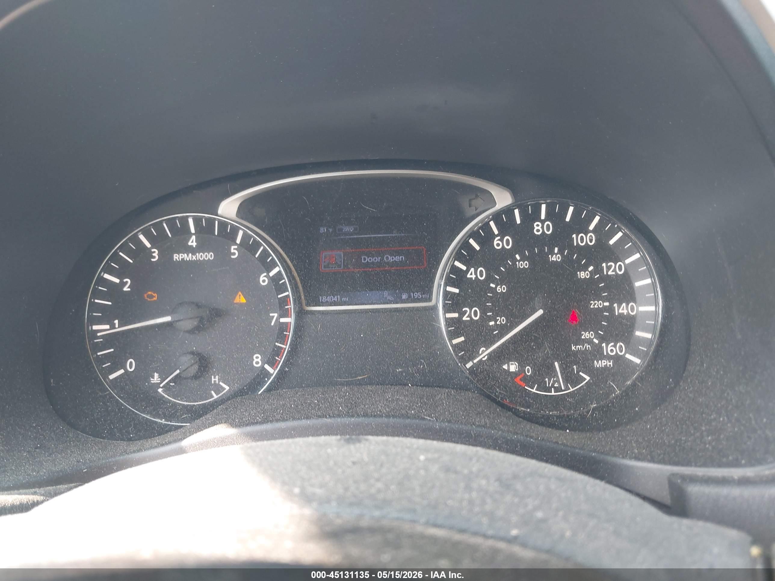 NISSAN PATHFINDER image 7