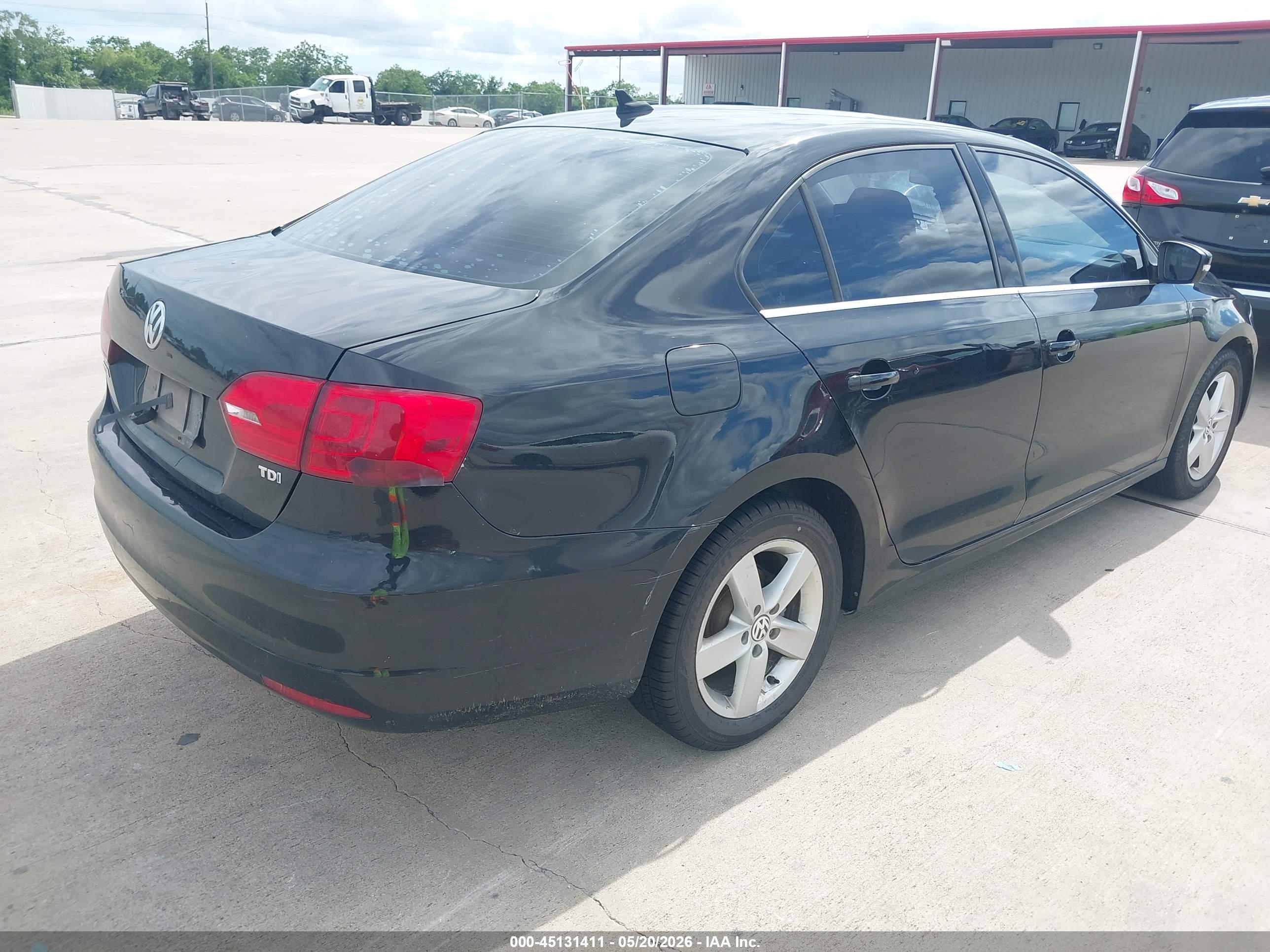 VOLKSWAGEN JETTA image 4