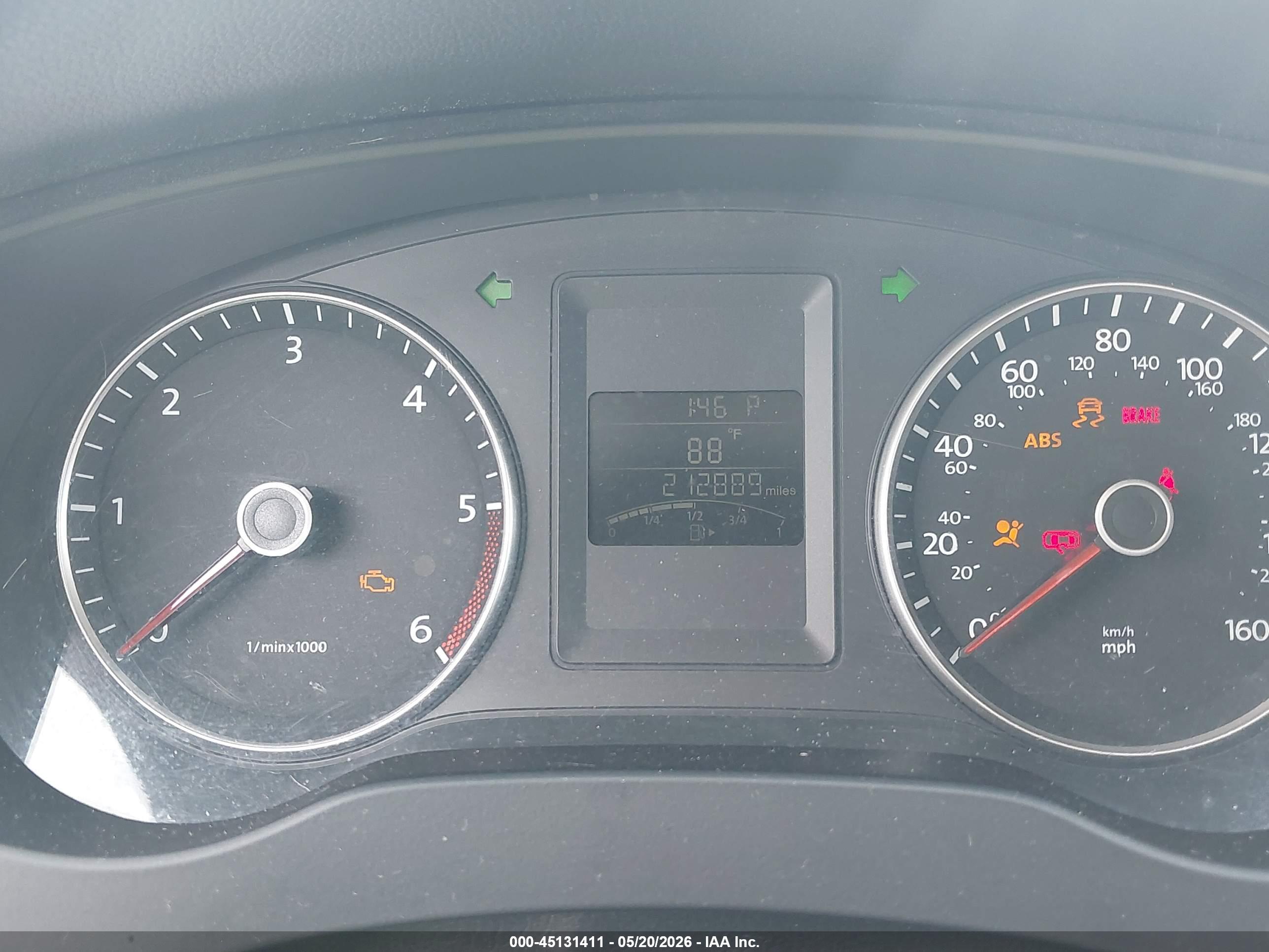 VOLKSWAGEN JETTA image 7