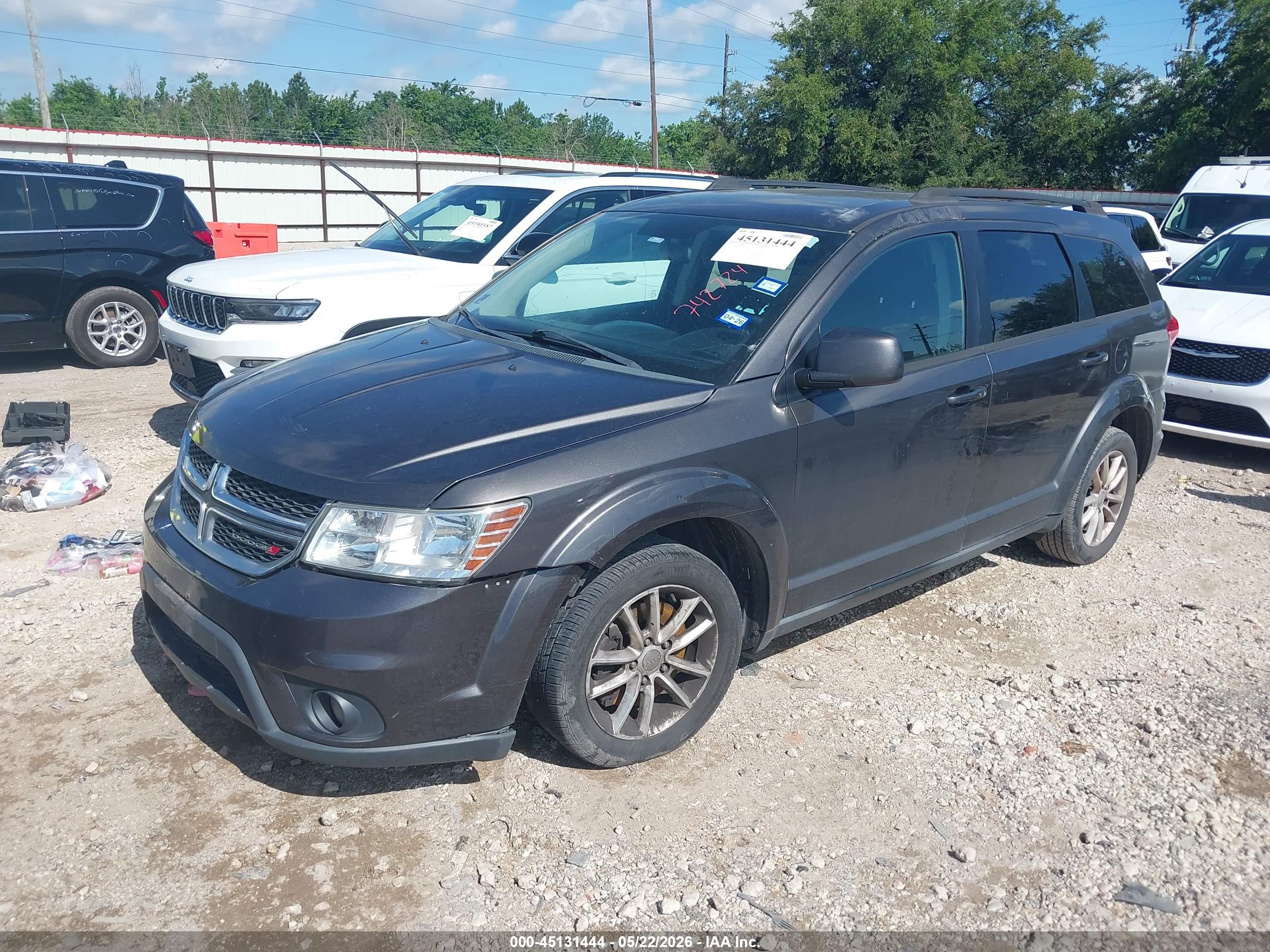 DODGE JOURNEY image 2