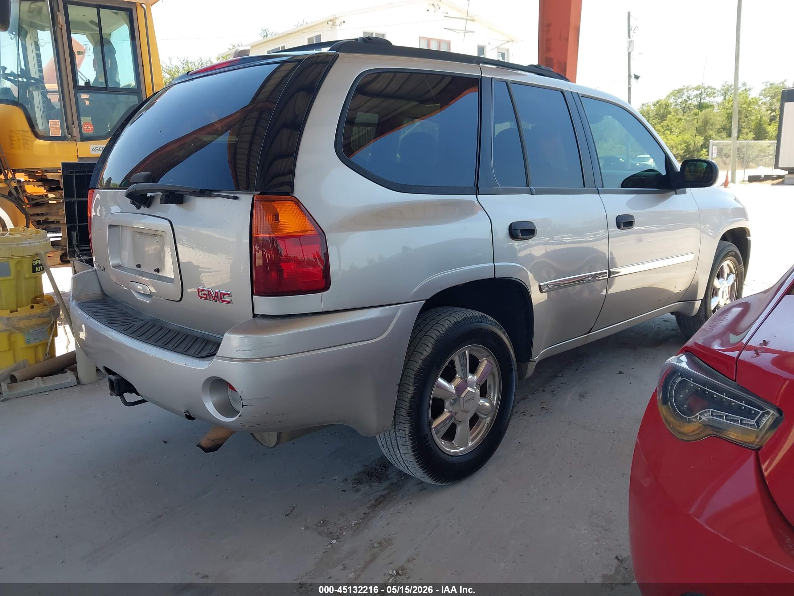 GMC ENVOY image 4