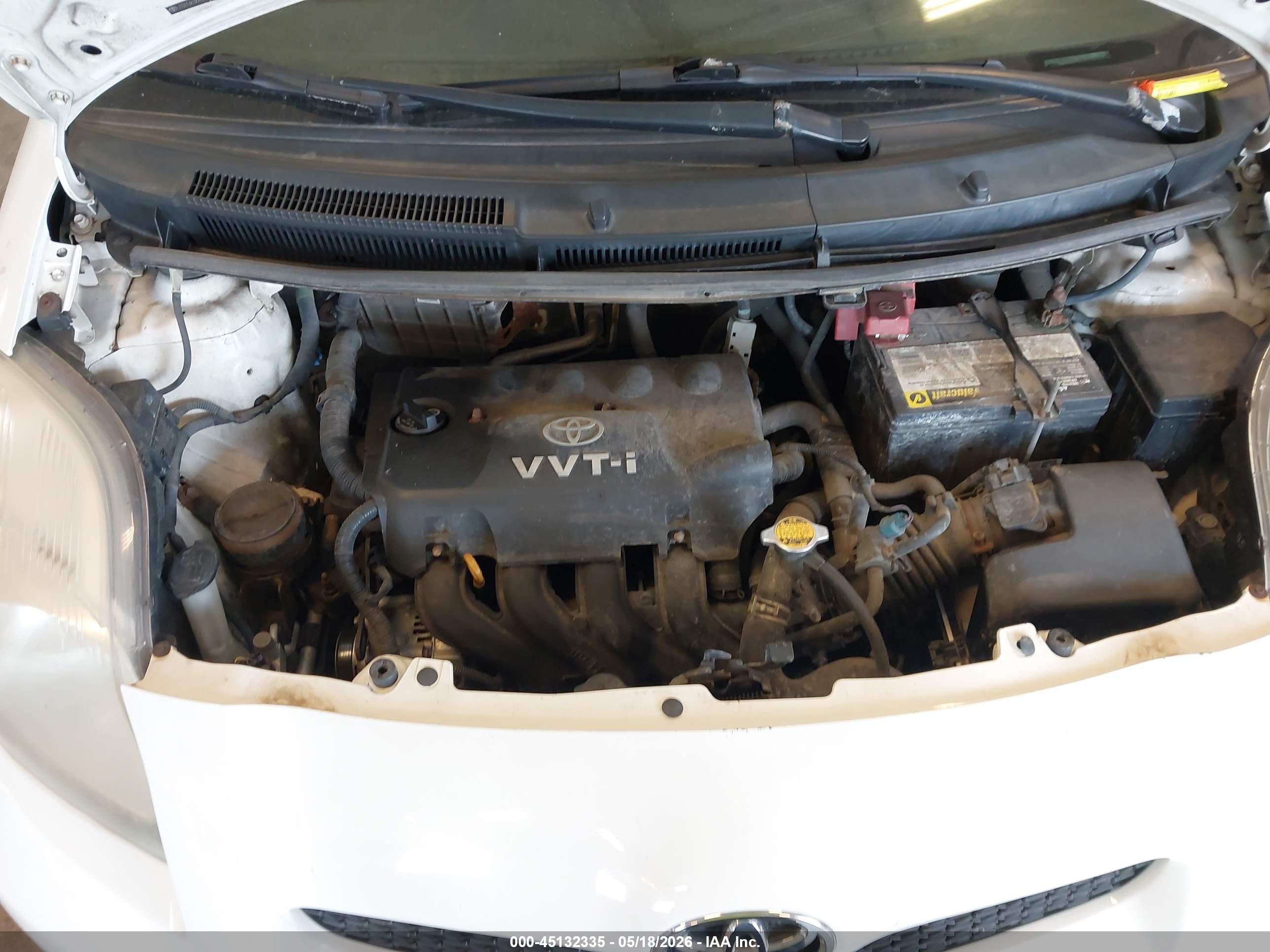 TOYOTA YARIS image 10
