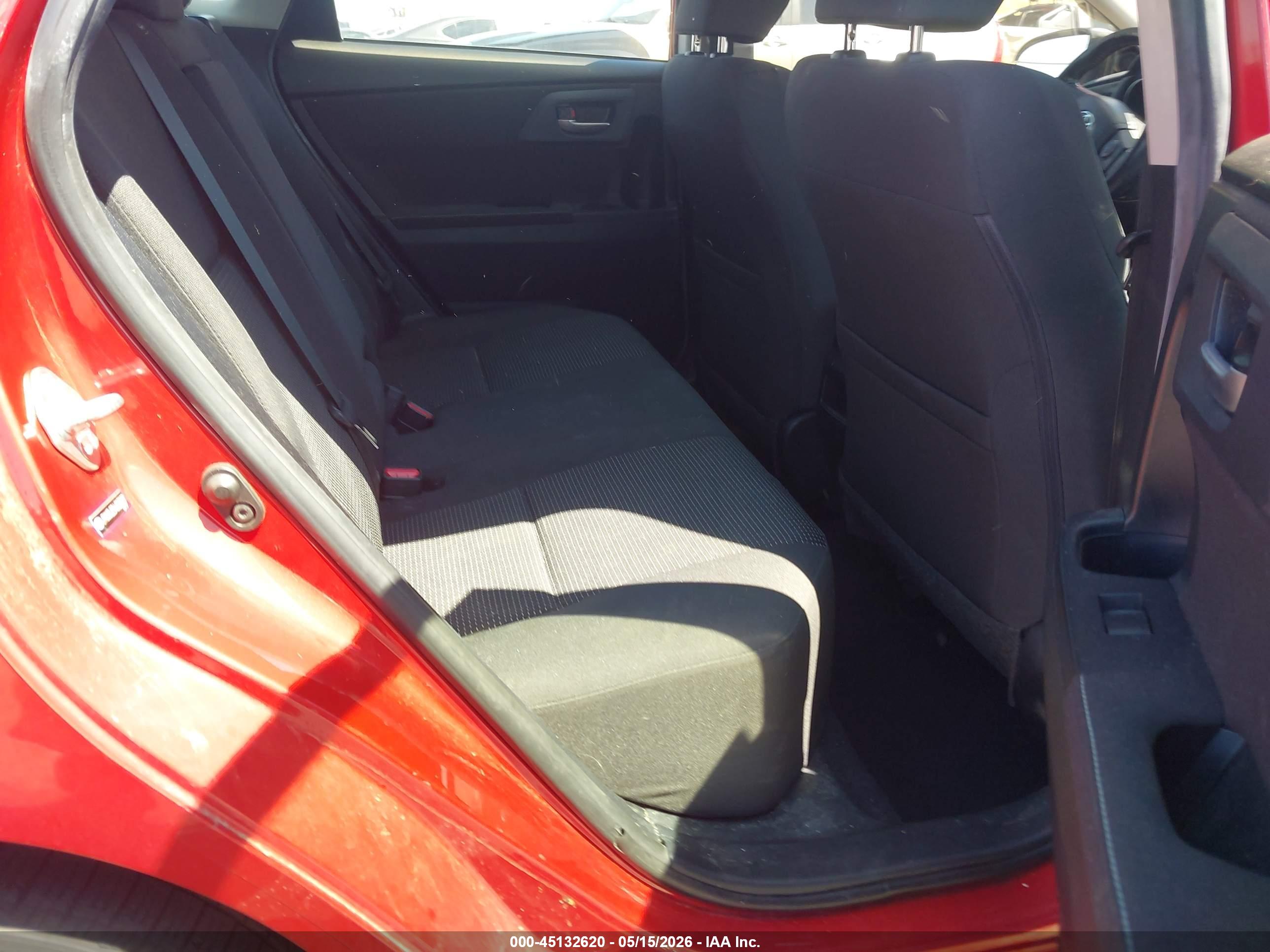 TOYOTA COROLLA image 8
