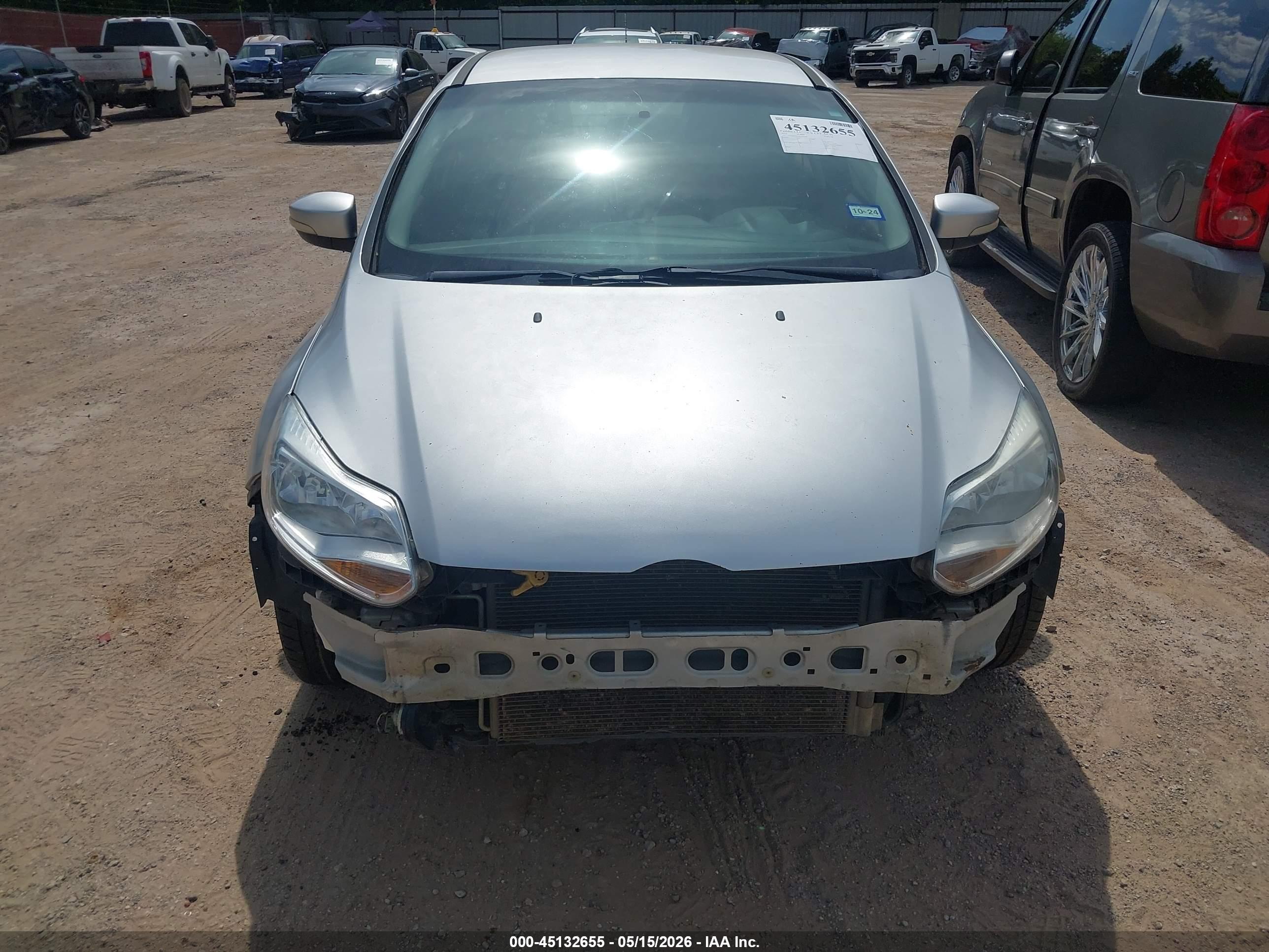 FORD FOCUS image 6