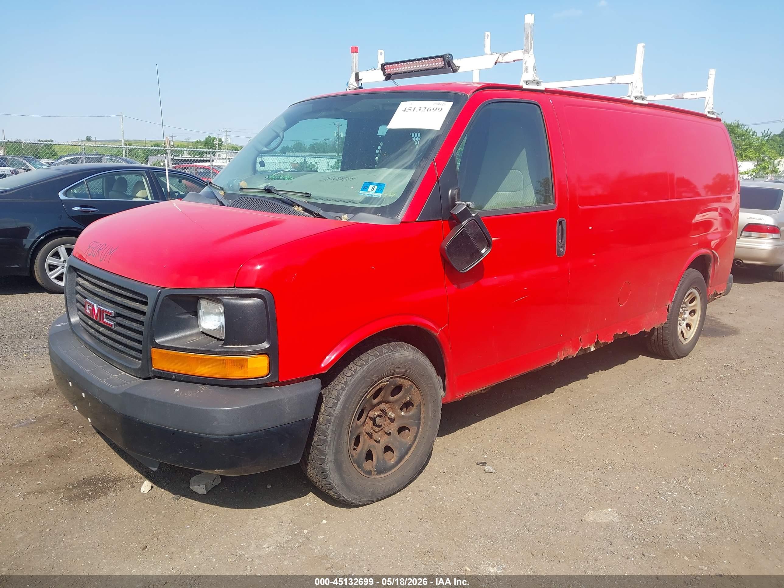 GMC SAVANA image 2