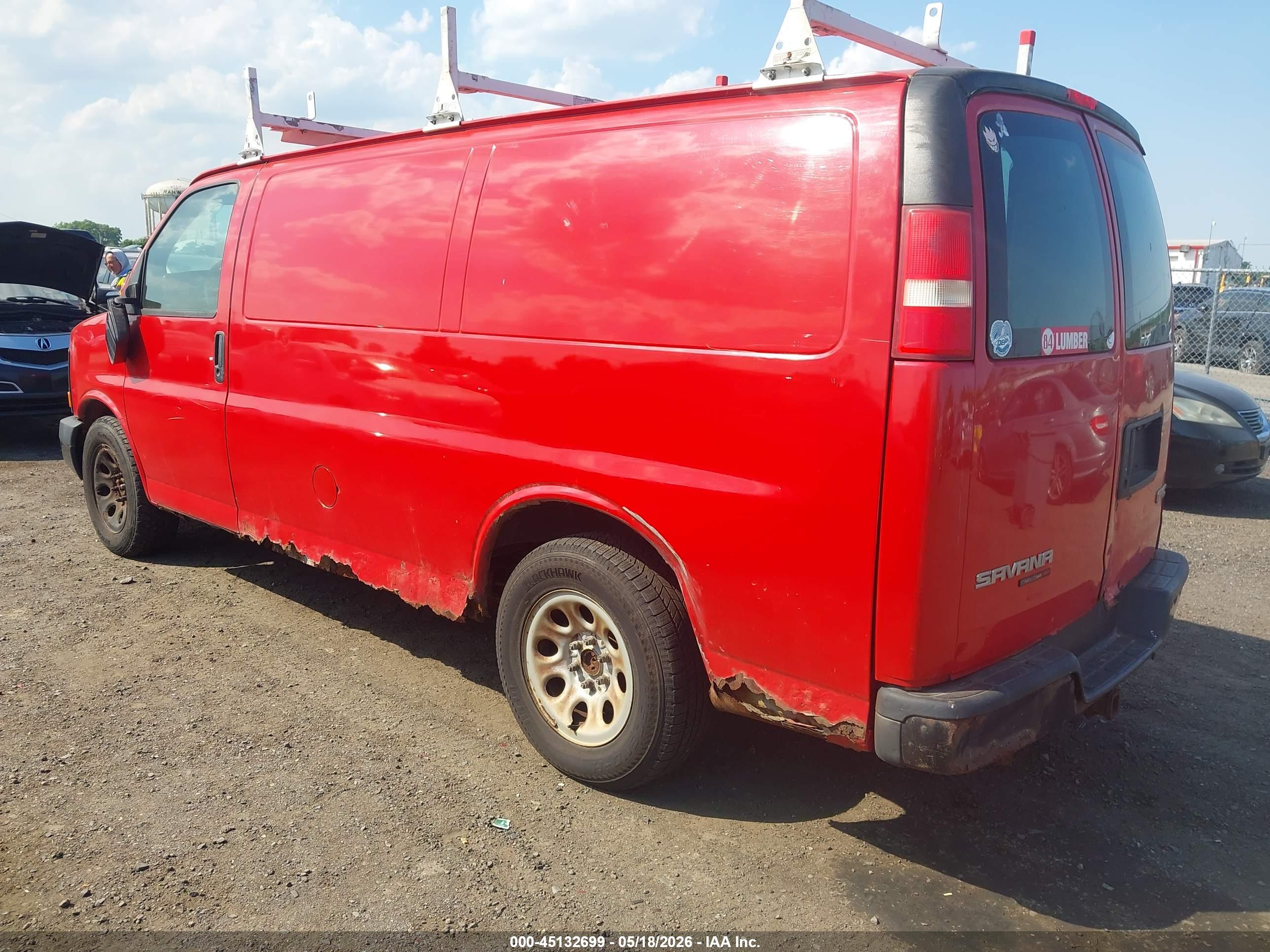 GMC SAVANA image 3