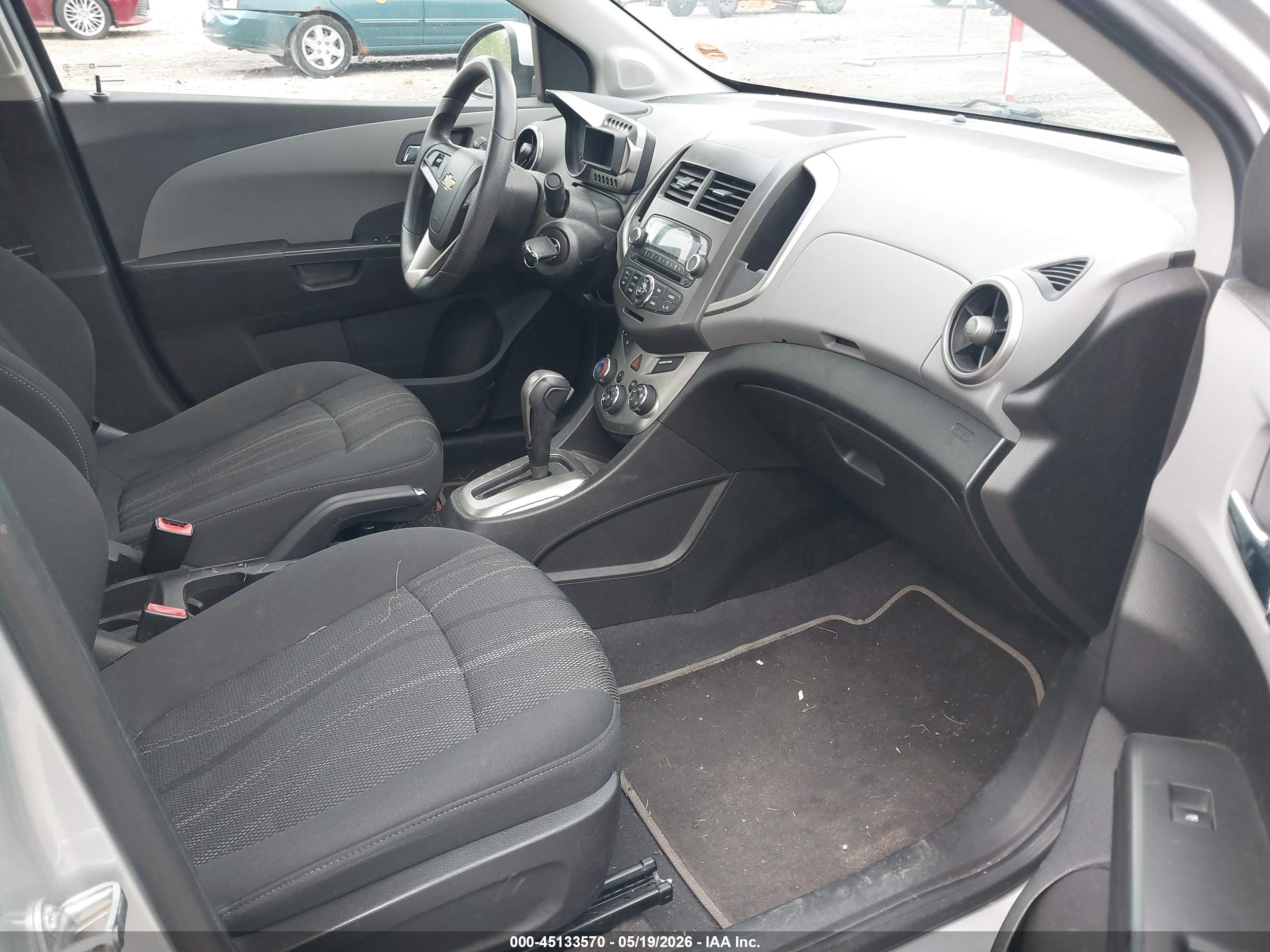CHEVROLET SONIC image 5