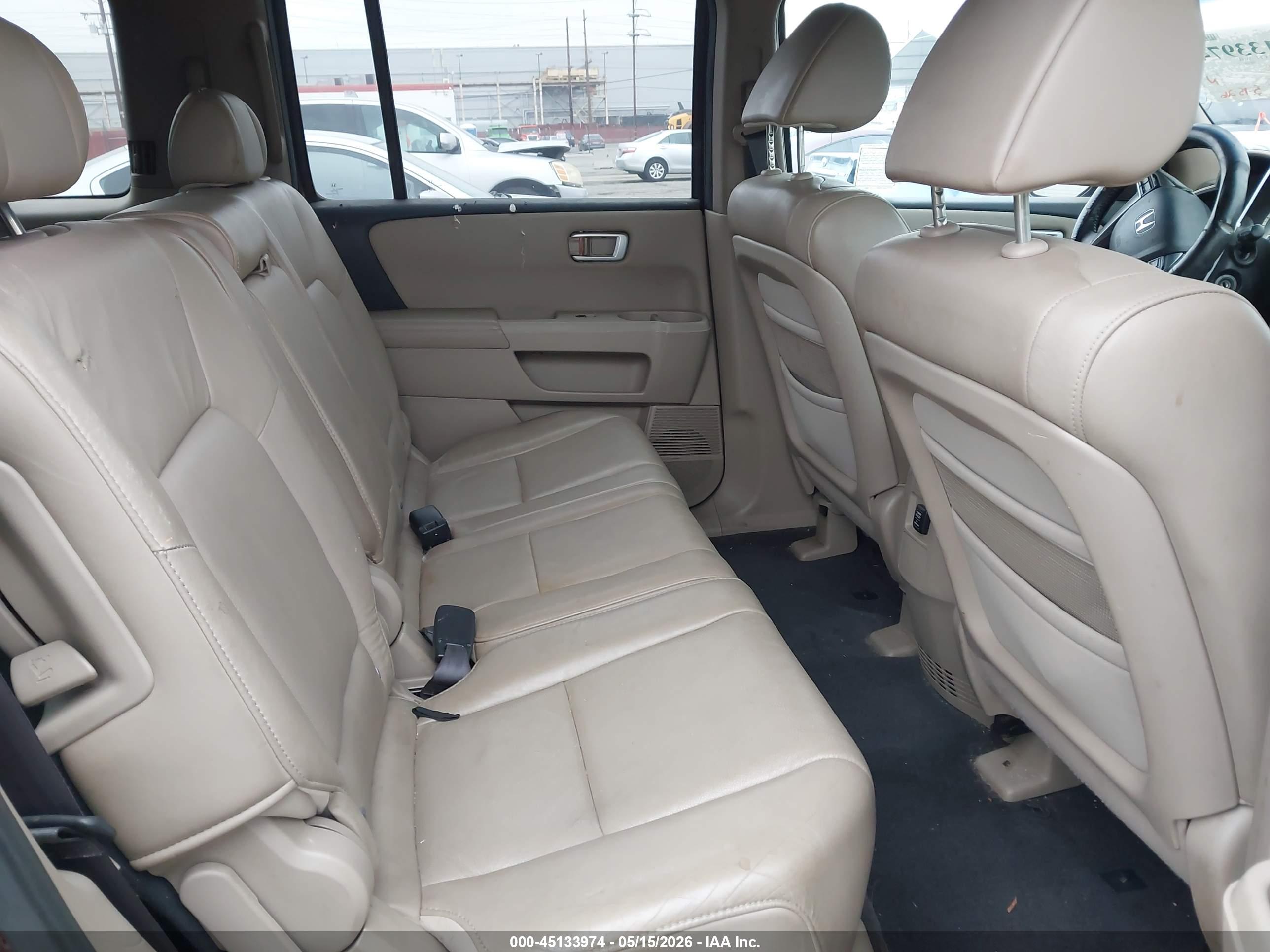 HONDA PILOT image 8