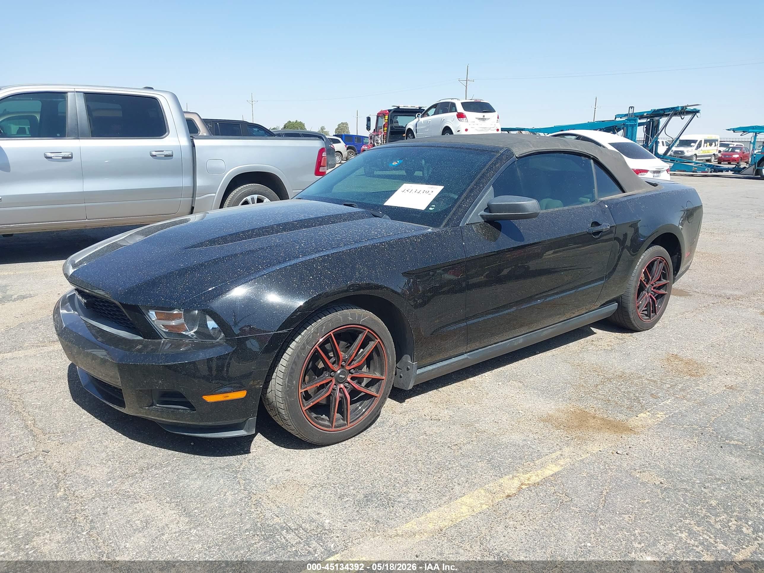 FORD MUSTANG image 2