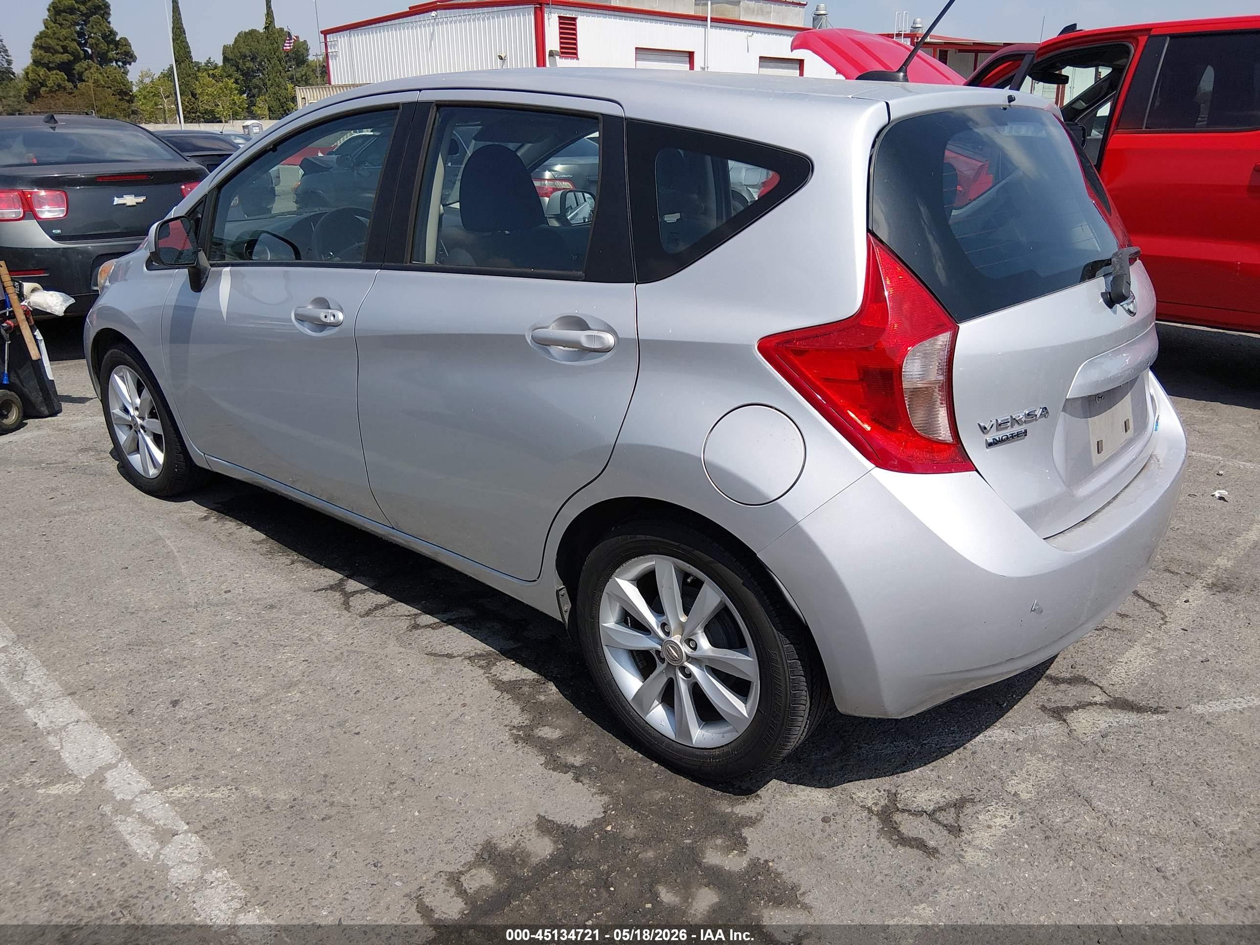 NISSAN VERSA image 3