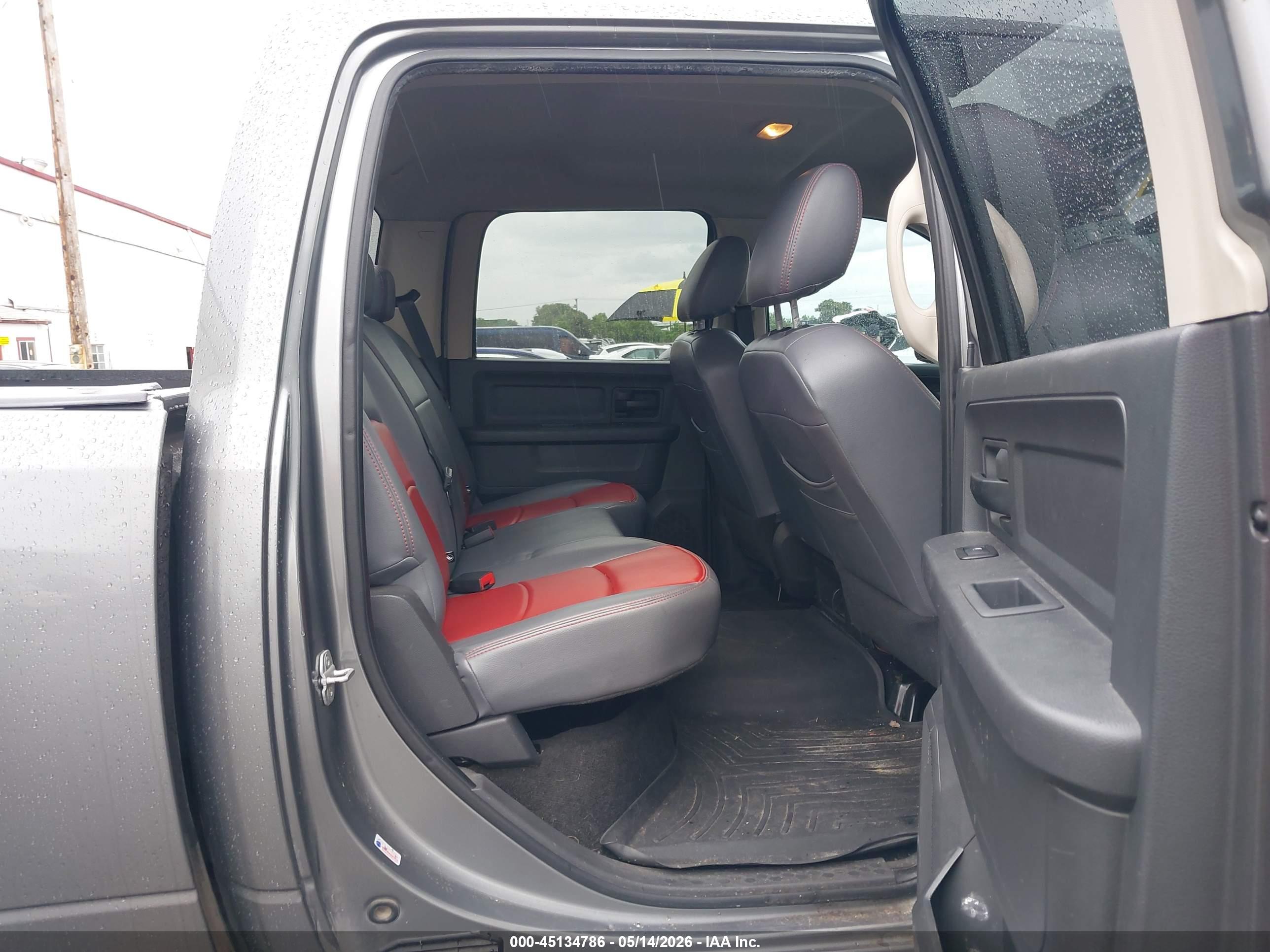 DODGE RAM image 8