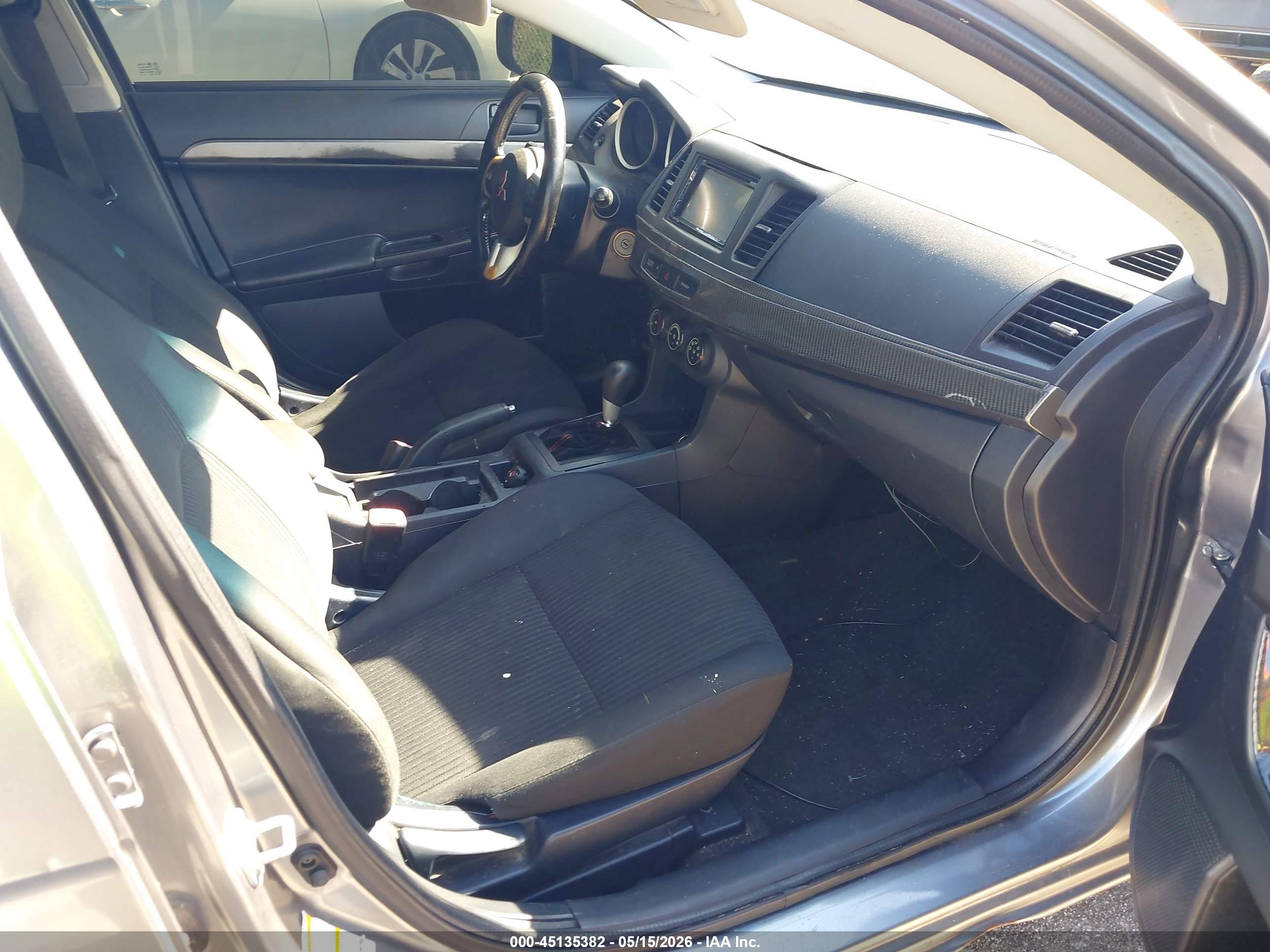 MITSUBISHI LANCER image 5