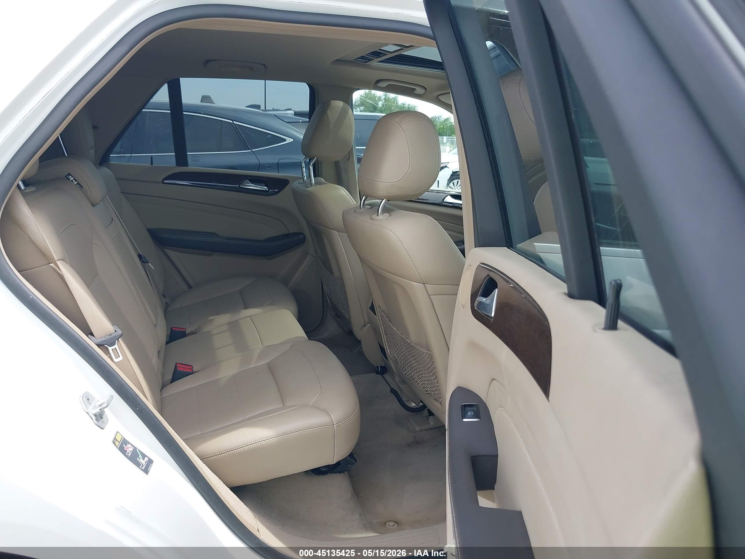 MERCEDES-BENZ ML image 8