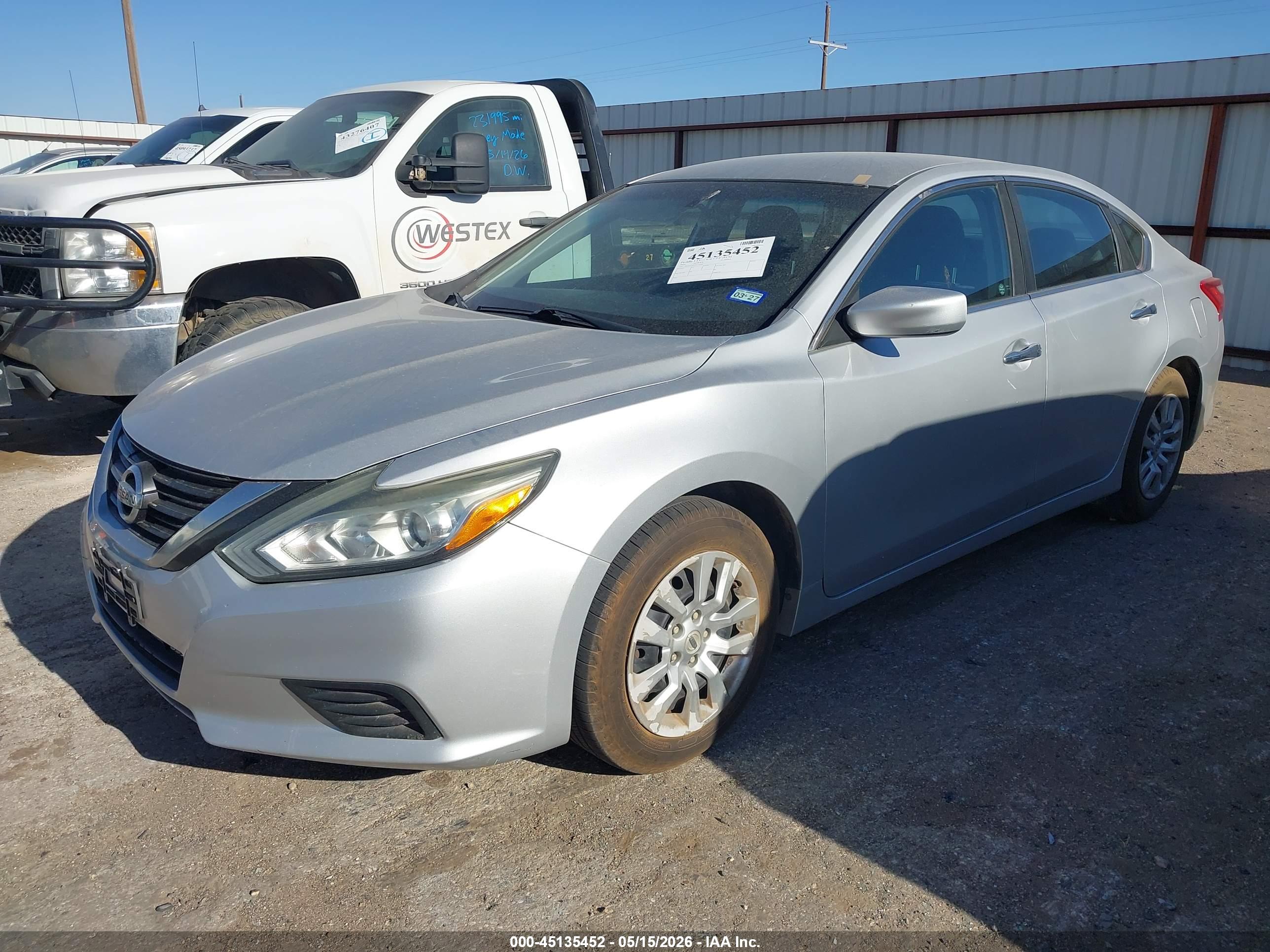 NISSAN ALTIMA image 2