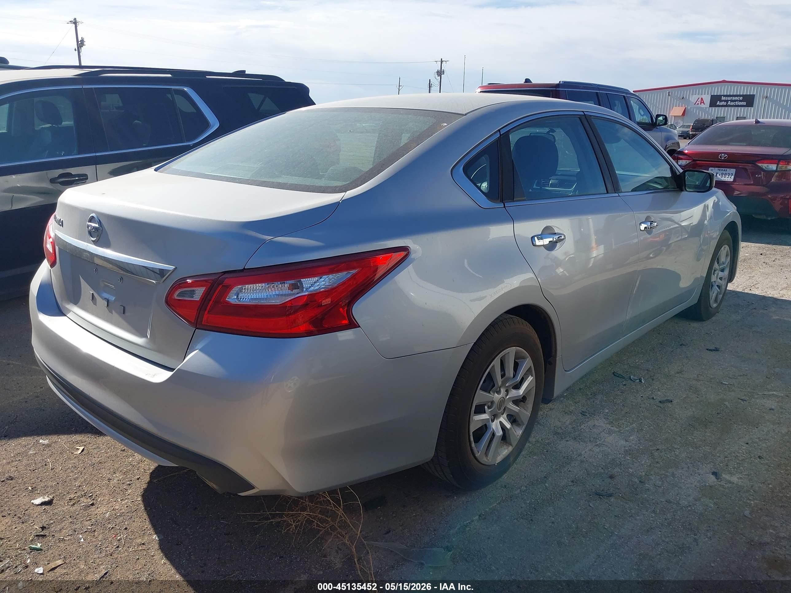 NISSAN ALTIMA image 4
