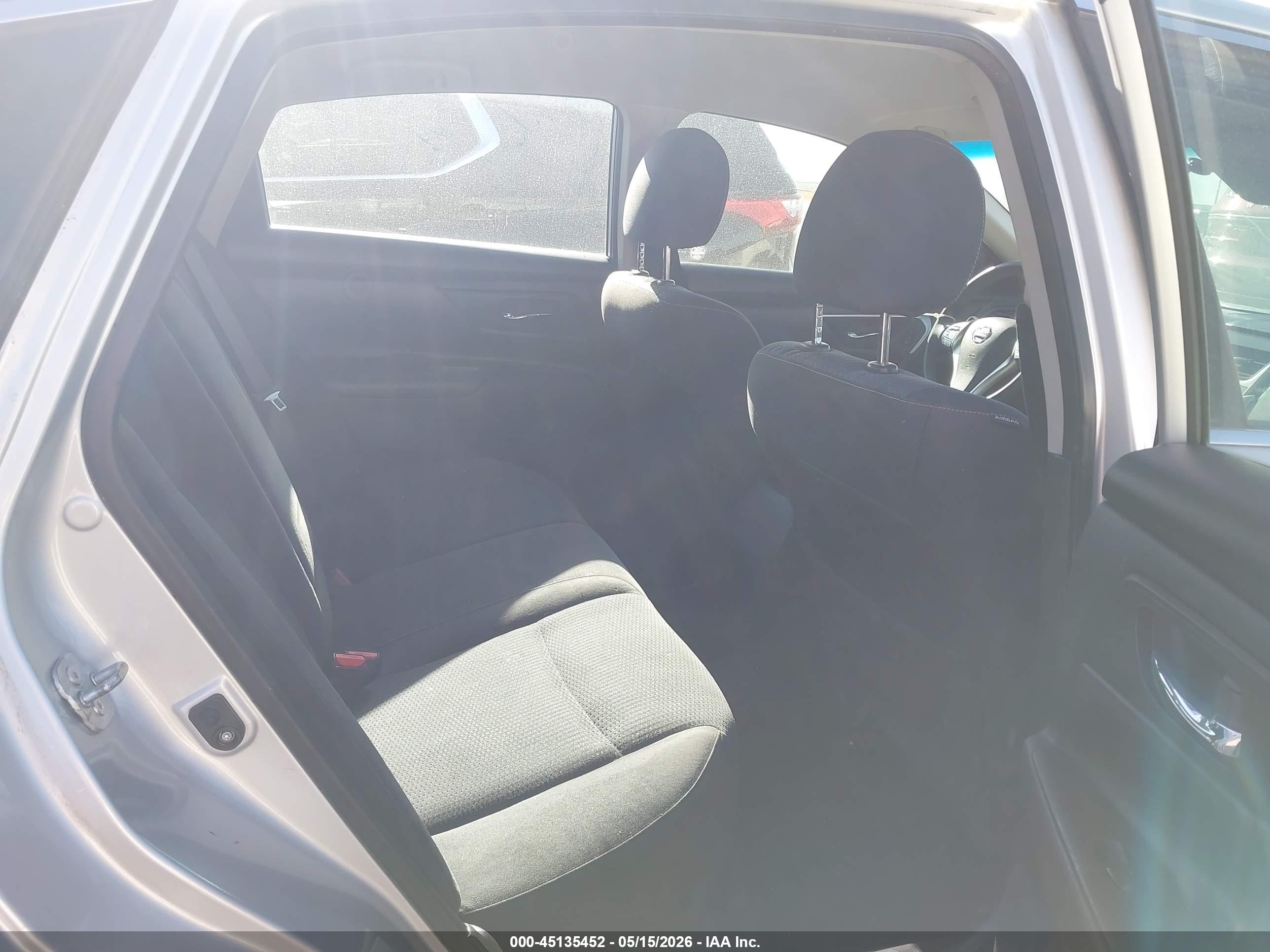 NISSAN ALTIMA image 8