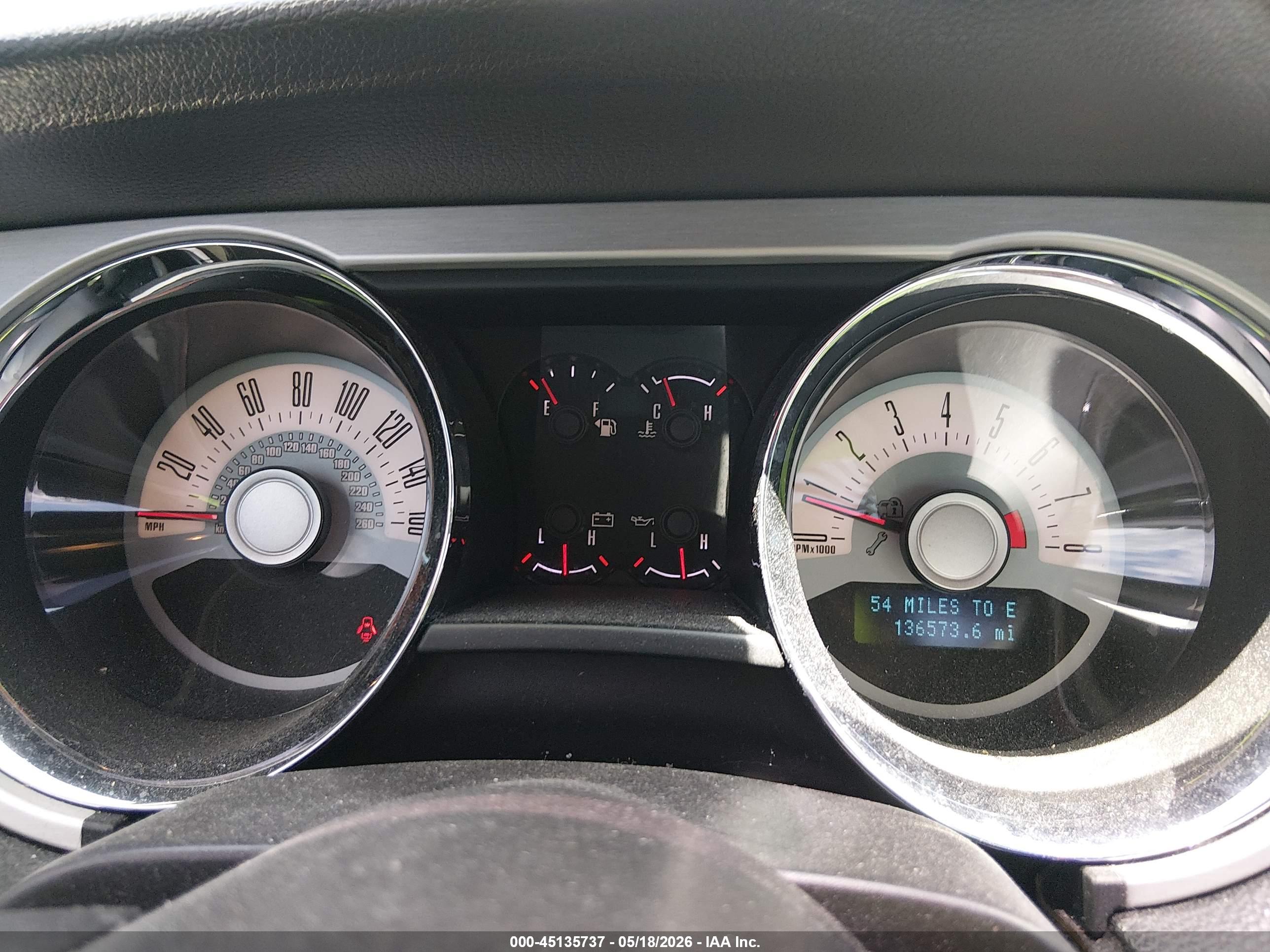 FORD MUSTANG image 7