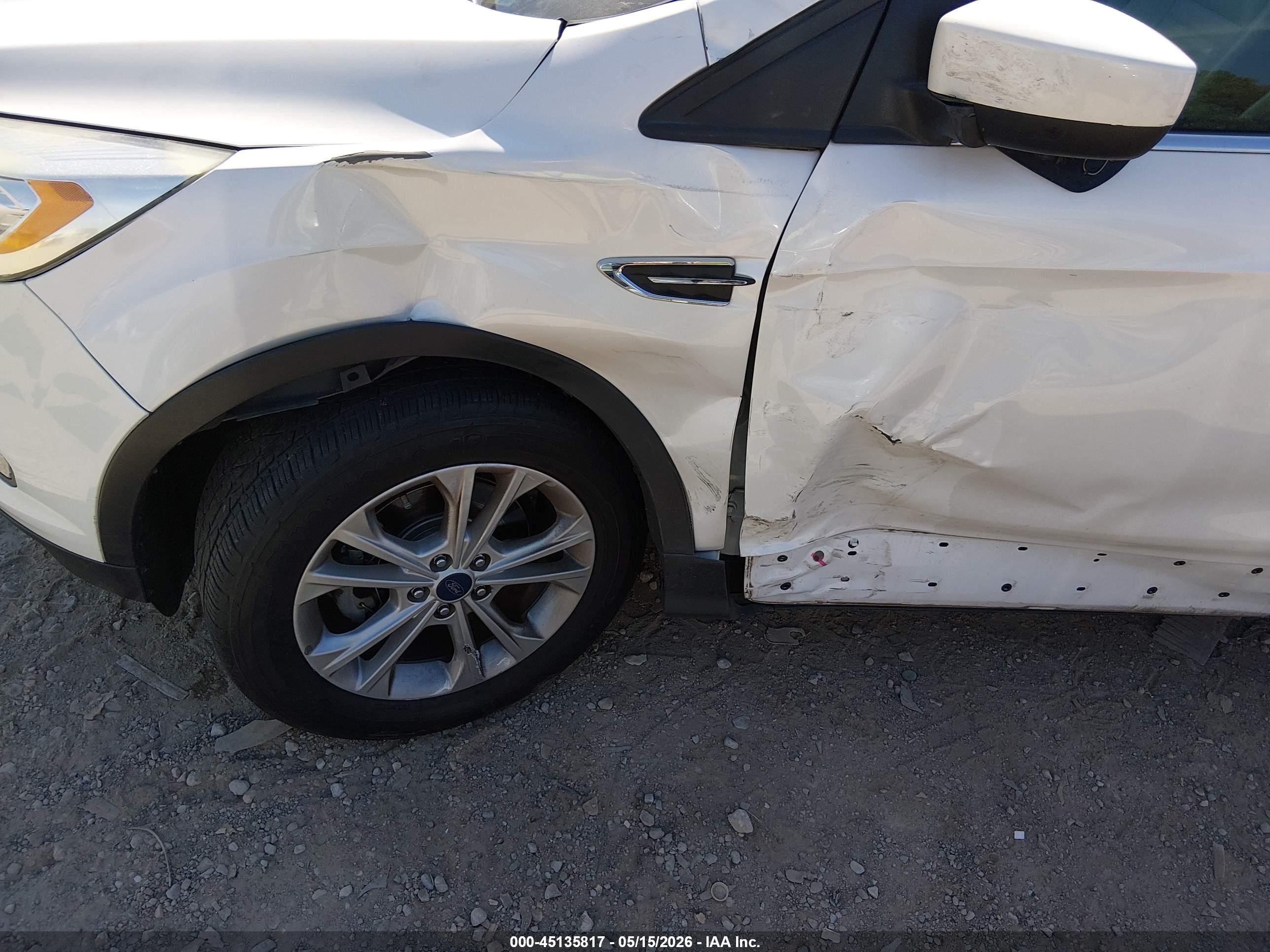 FORD ESCAPE image 6