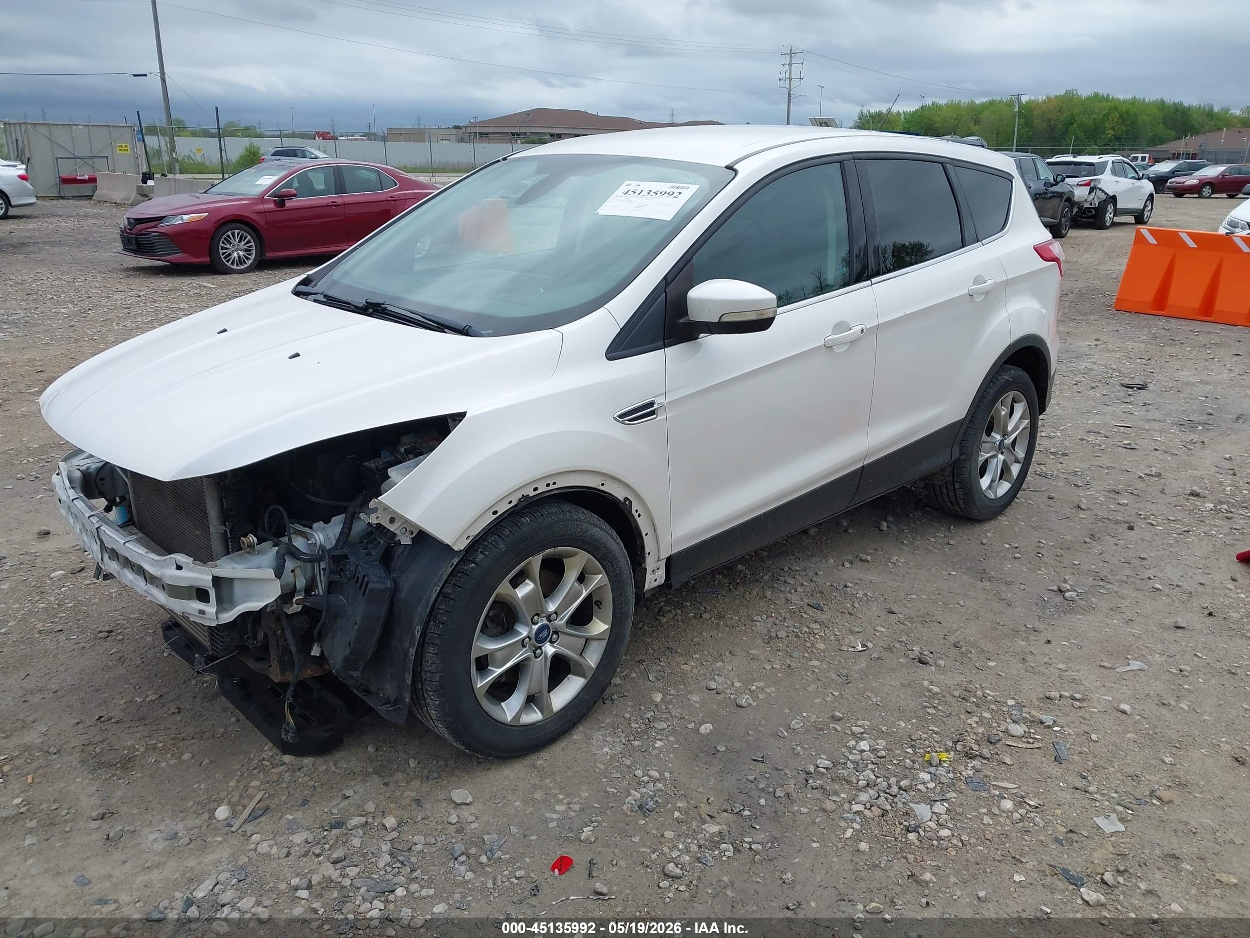 FORD ESCAPE image 2
