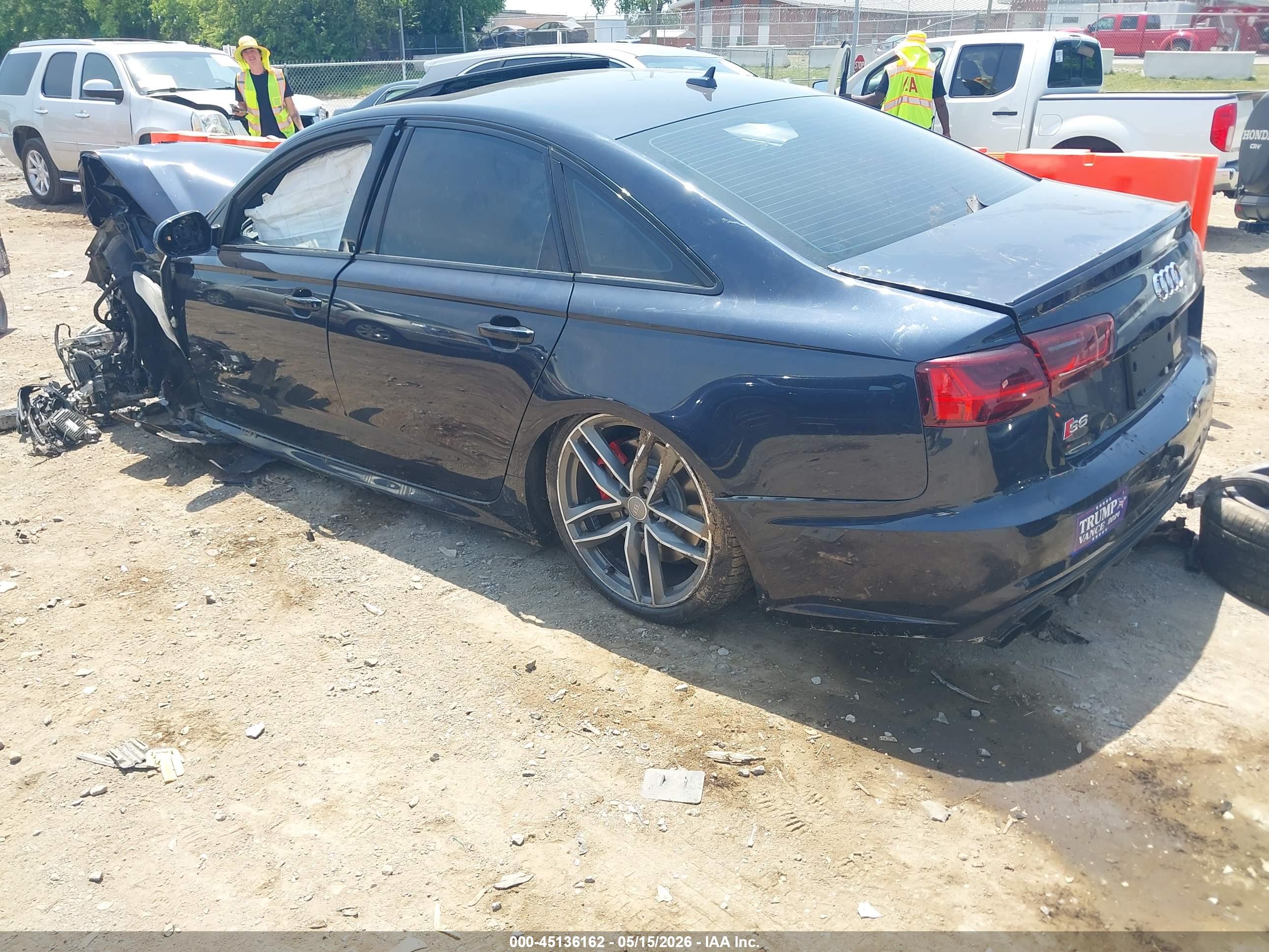 AUDI S6 image 3