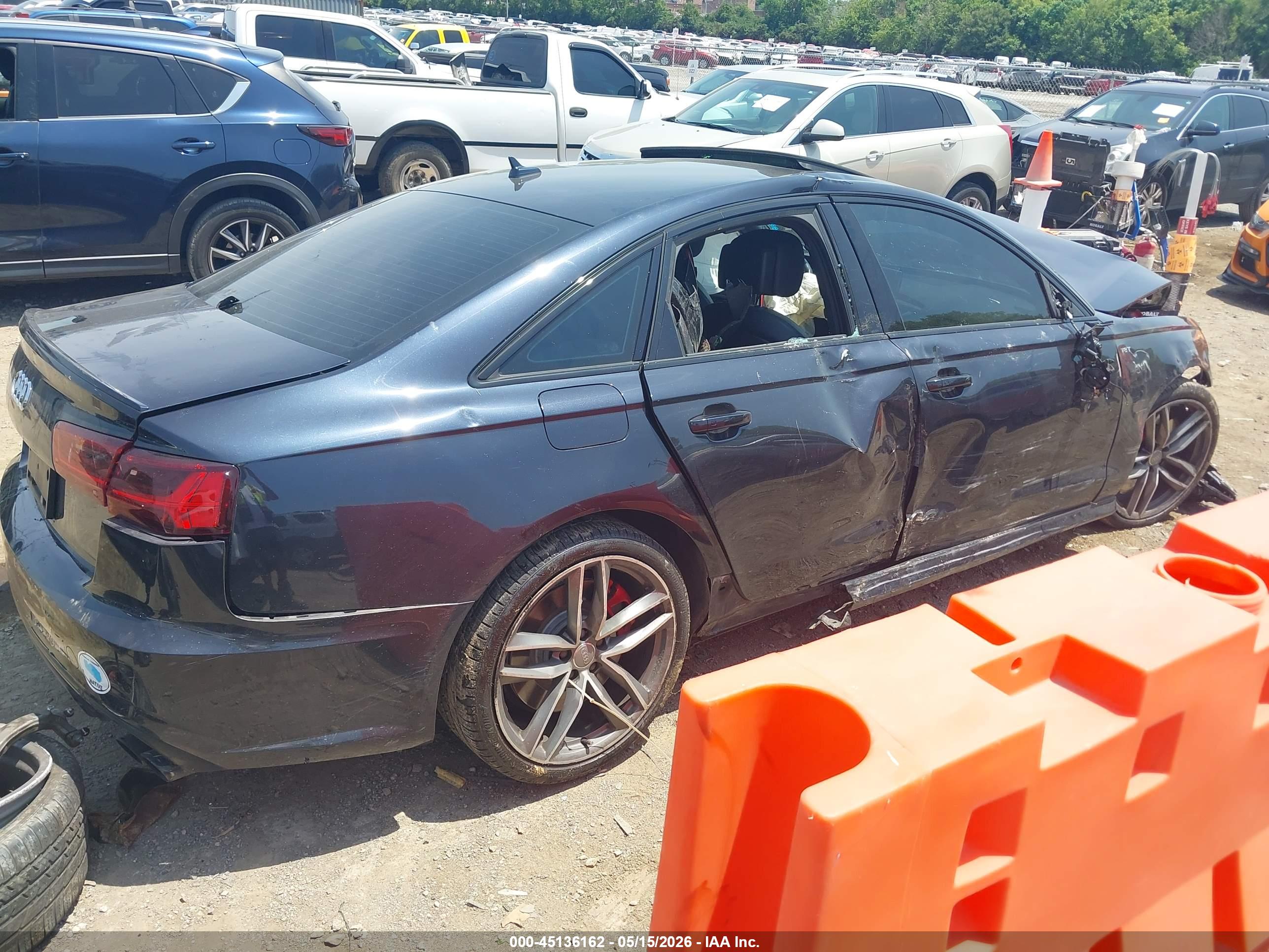 AUDI S6 image 4
