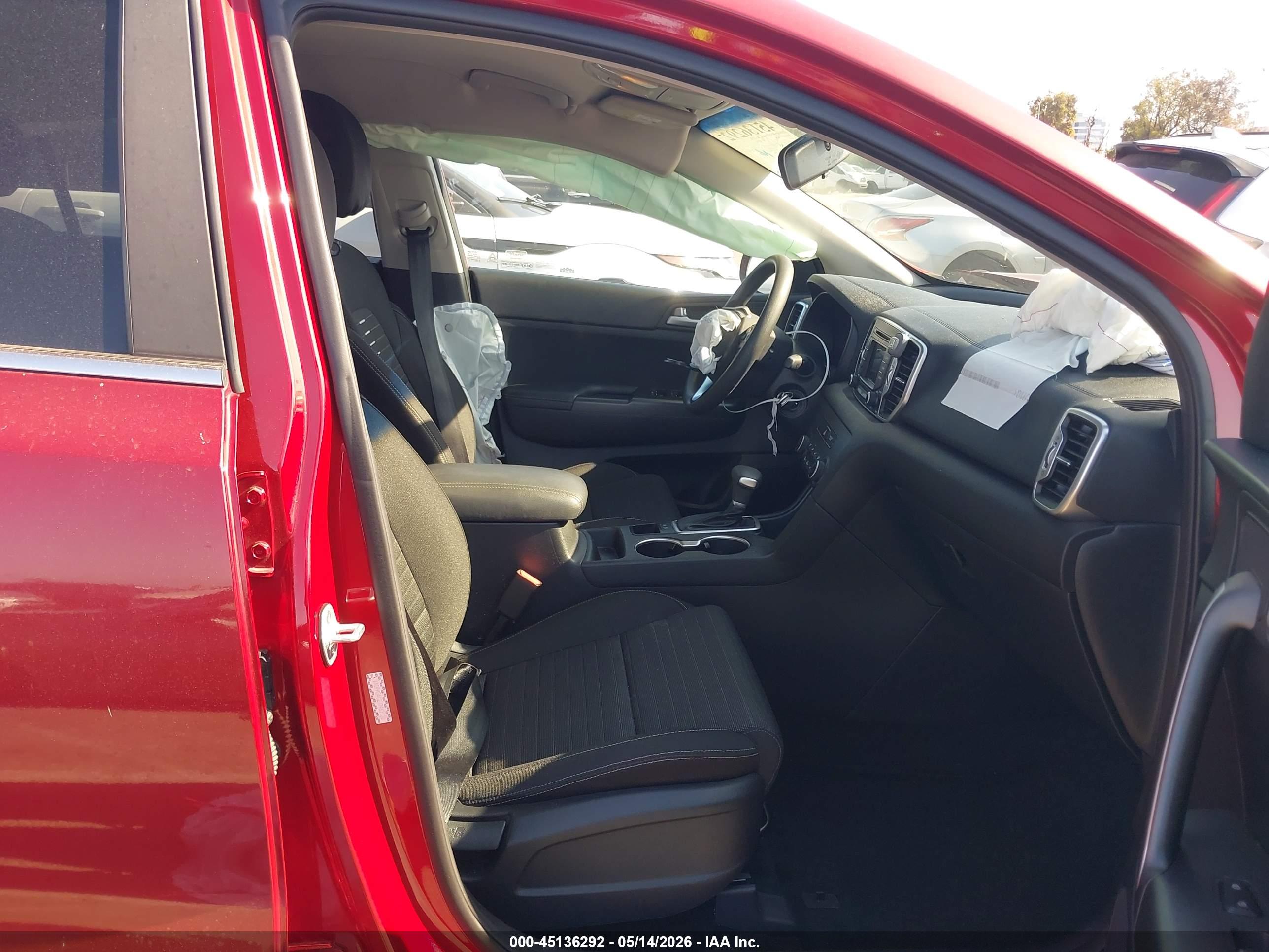 KIA SPORTAGE image 5